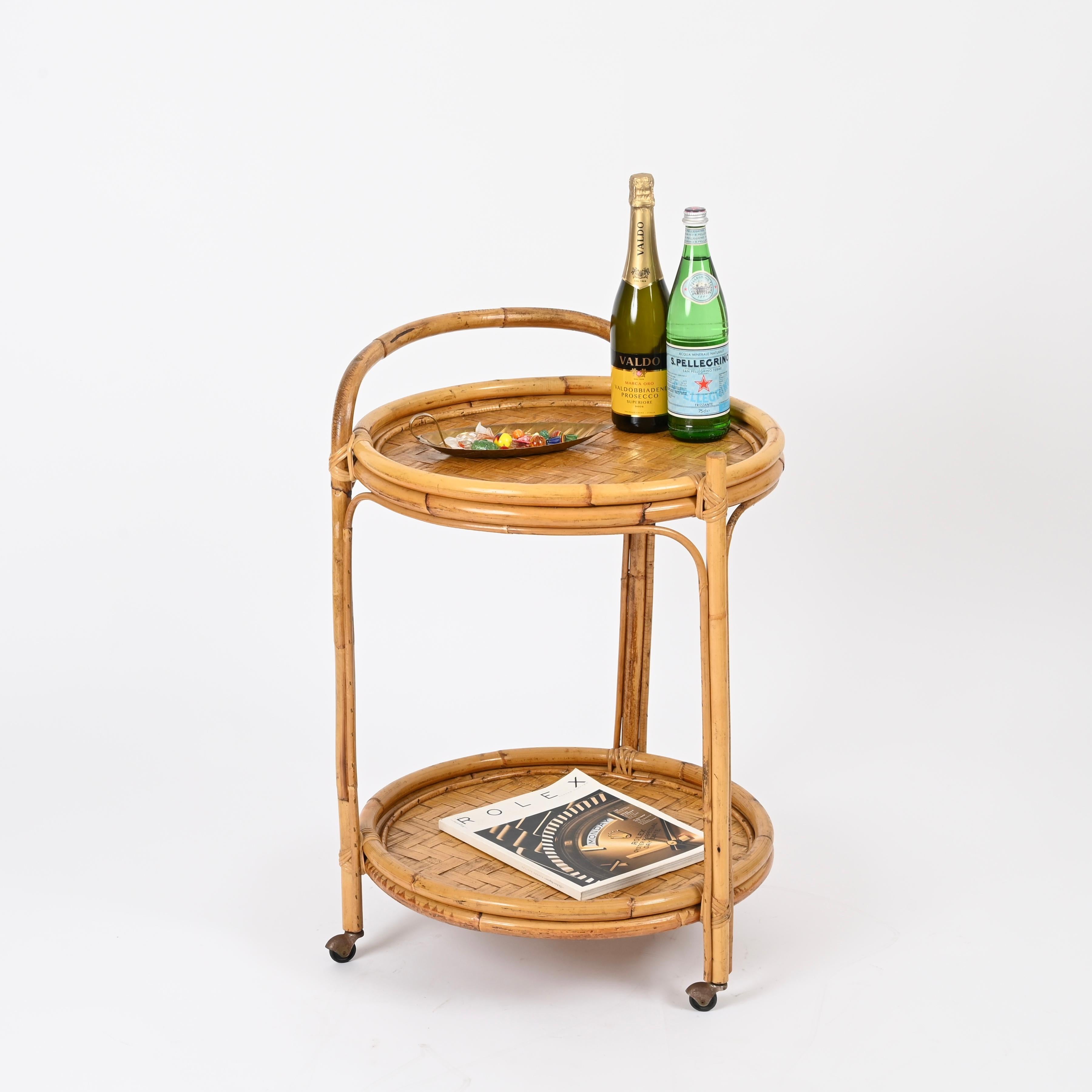 French Riviera Round Serving Bar Cart in Bamboo, Rattan and Wicker, Italy, 1960s en vente 5