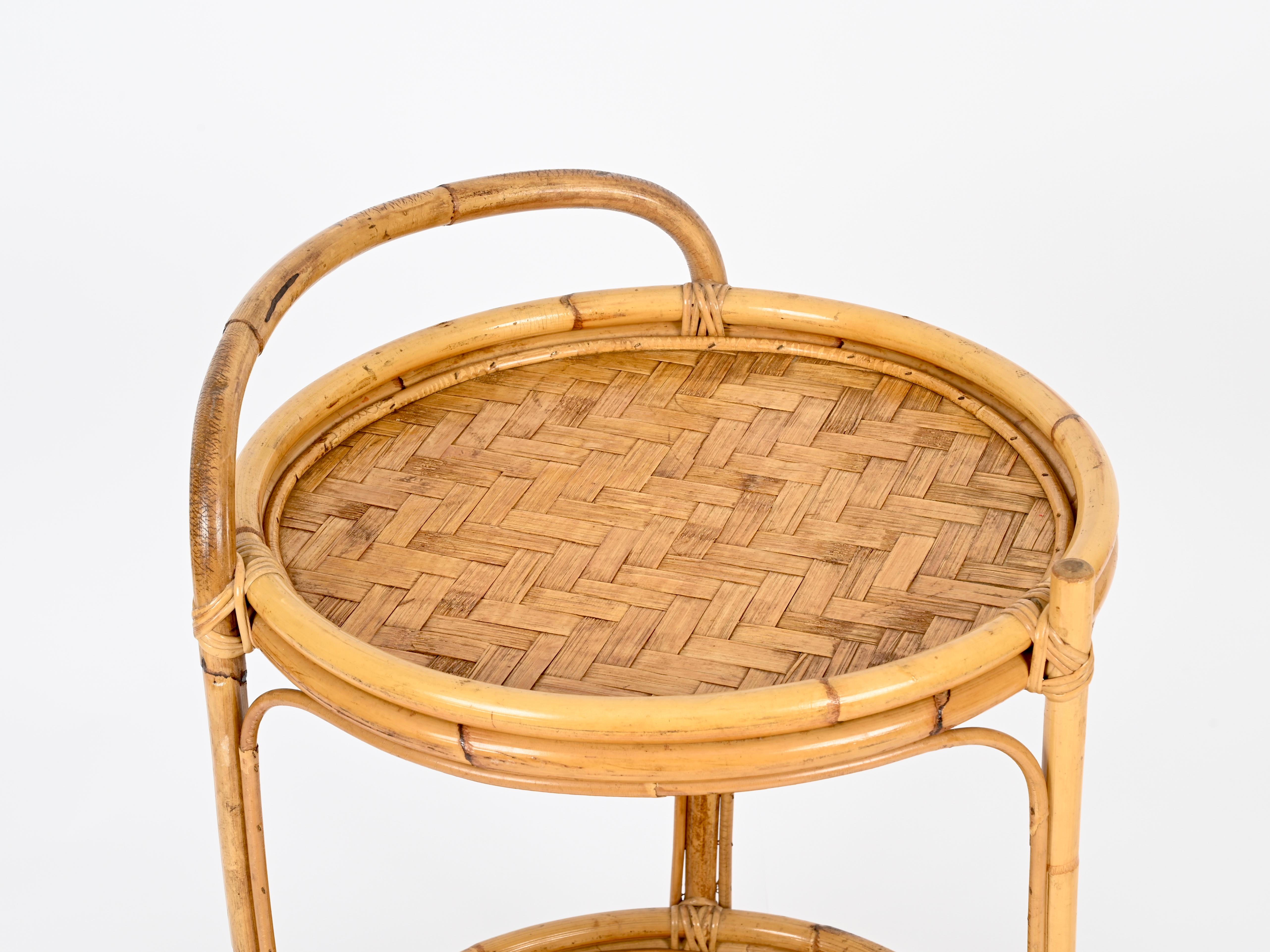 French Riviera Round Serving Bar Cart in Bamboo, Rattan and Wicker, Italy, 1960s Bon état - En vente à Roma, IT