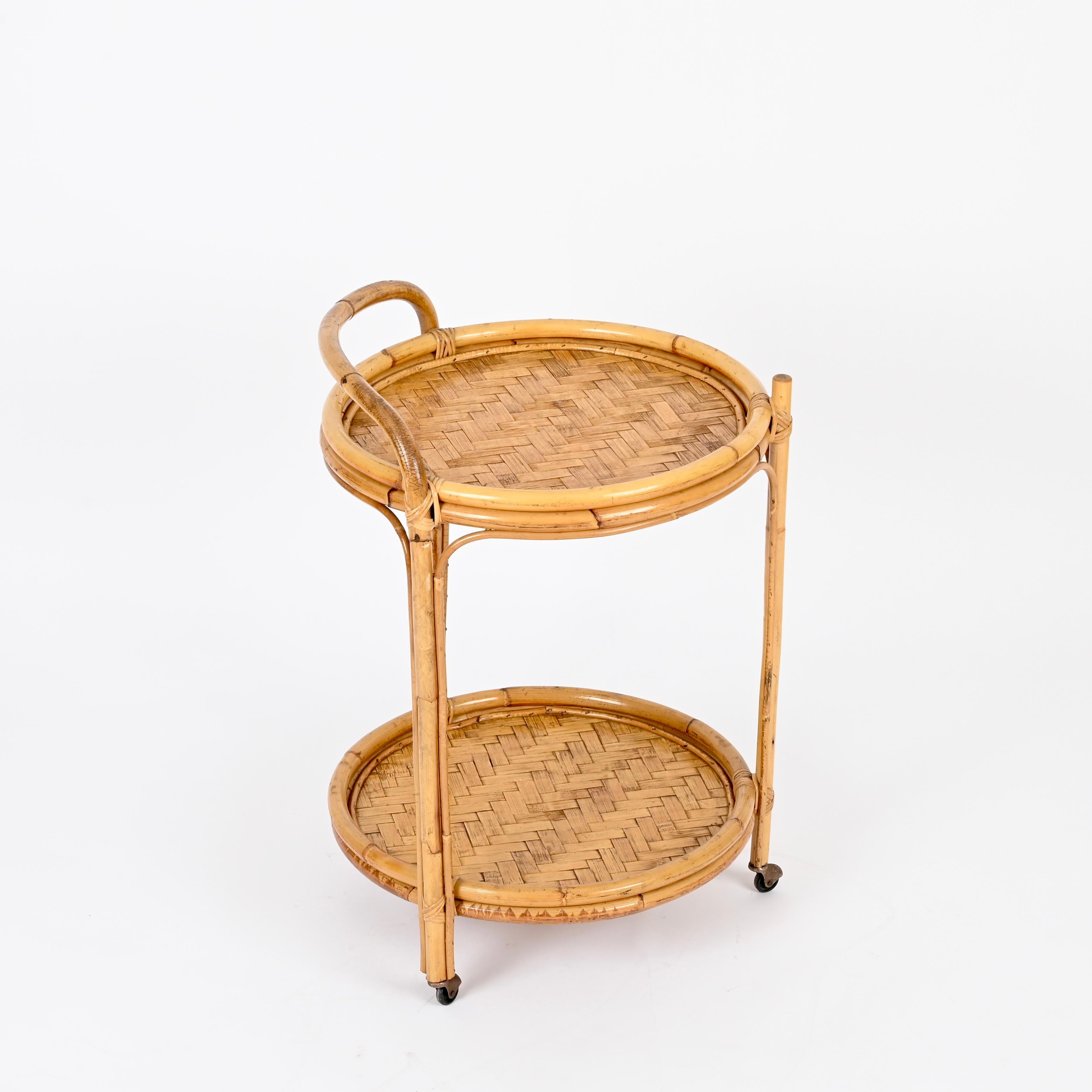 French Riviera Round Serving Bar Cart in Bamboo, Rattan and Wicker, Italy, 1960s en vente 1