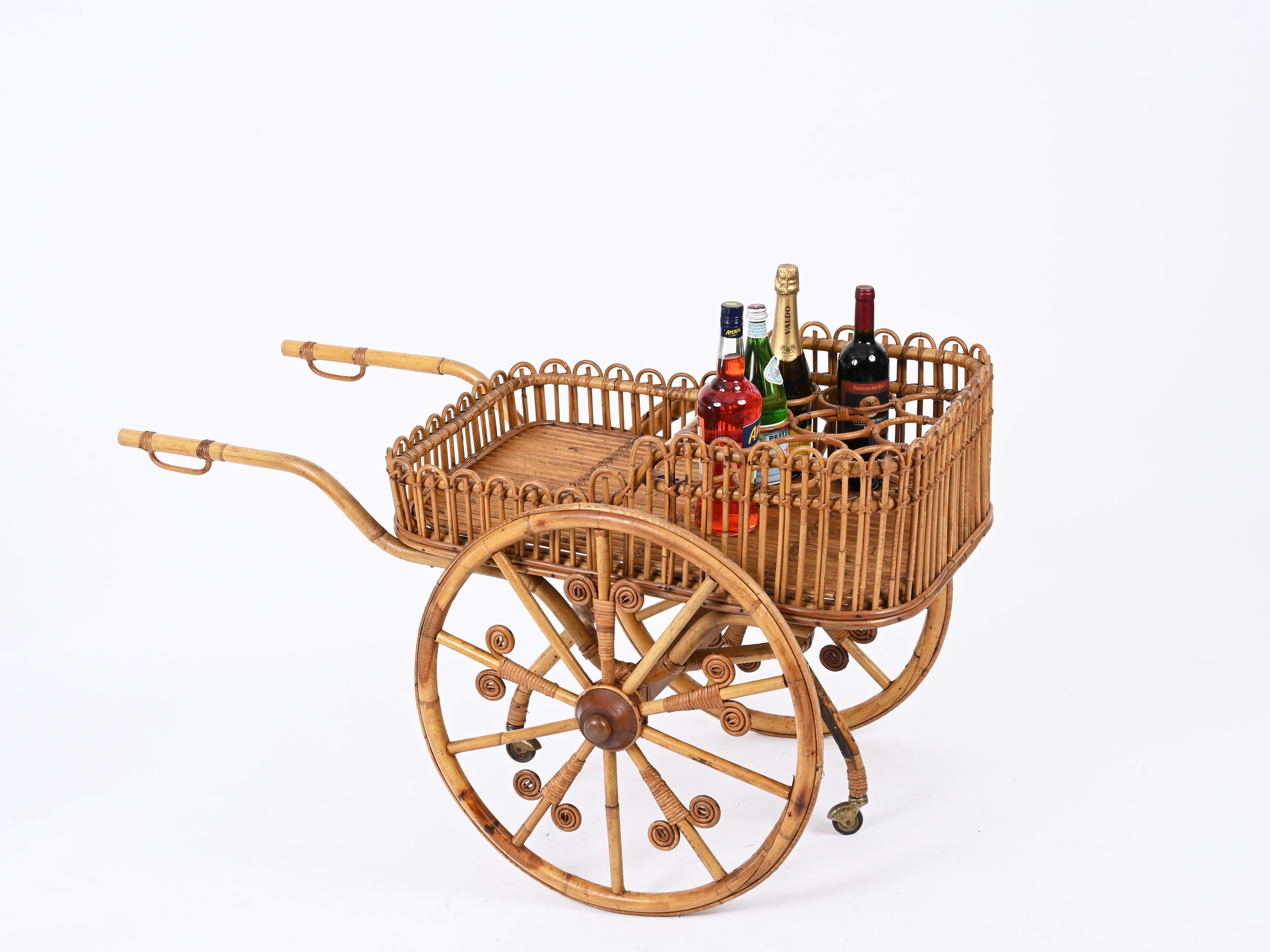 Chariot de bar de service de la Côte d'Azur en rotin, bambou et osier, Italie, années 1960 en vente 6