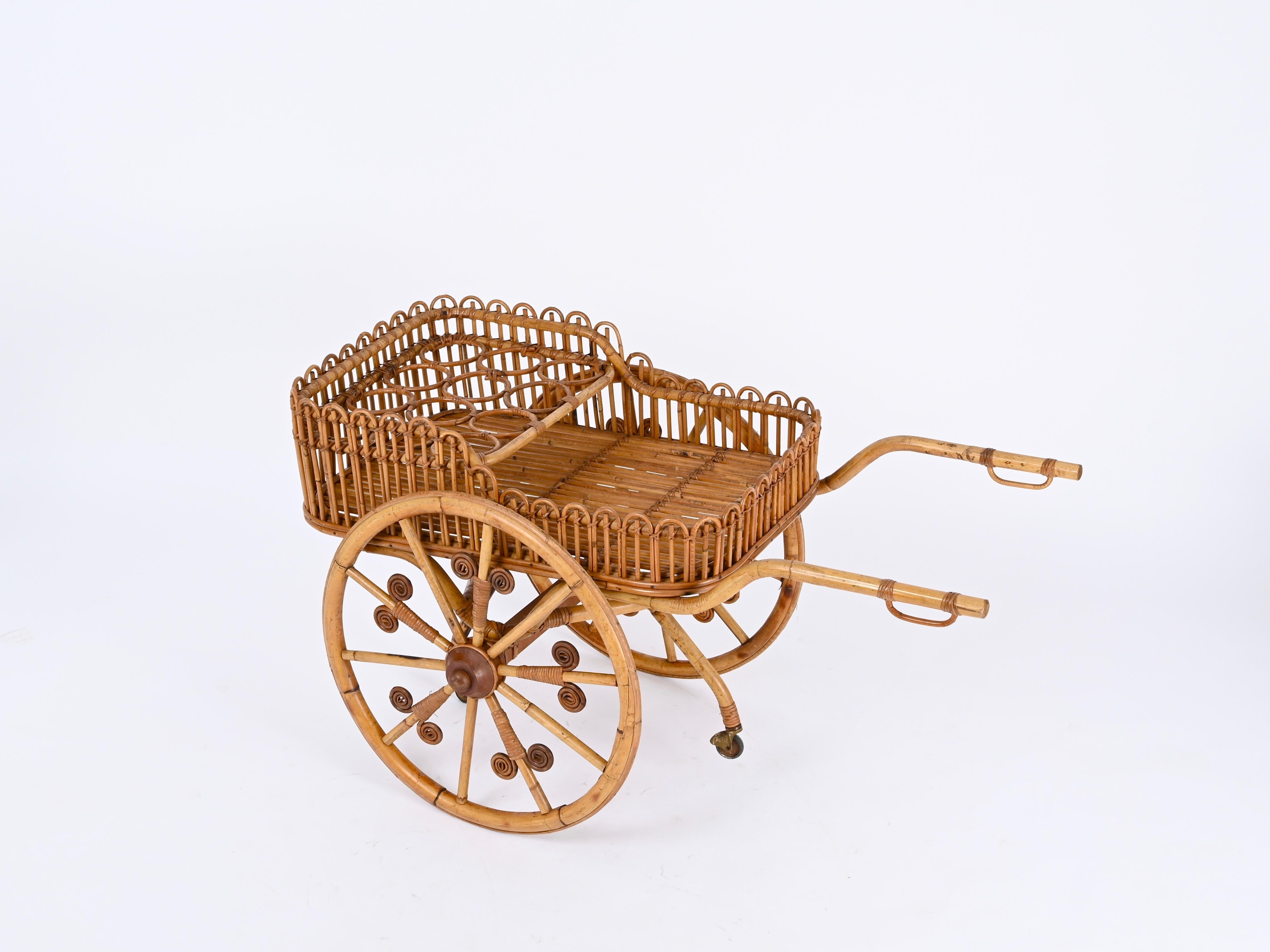 Chariot de bar de service de la Côte d'Azur en rotin, bambou et osier, Italie, années 1960 en vente 1