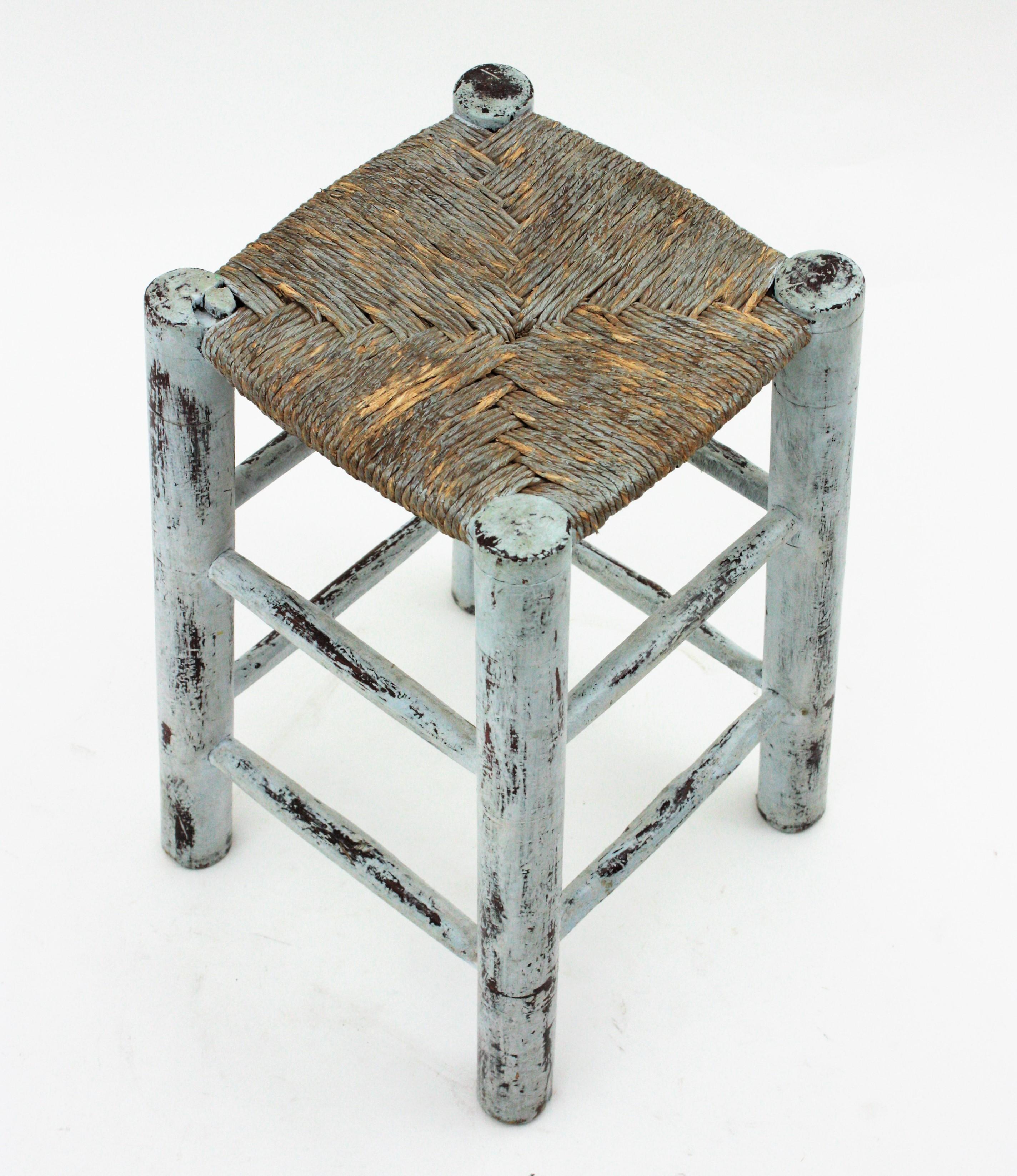 French Riviera Stool in Blue Patina, Wood and Rope For Sale 3