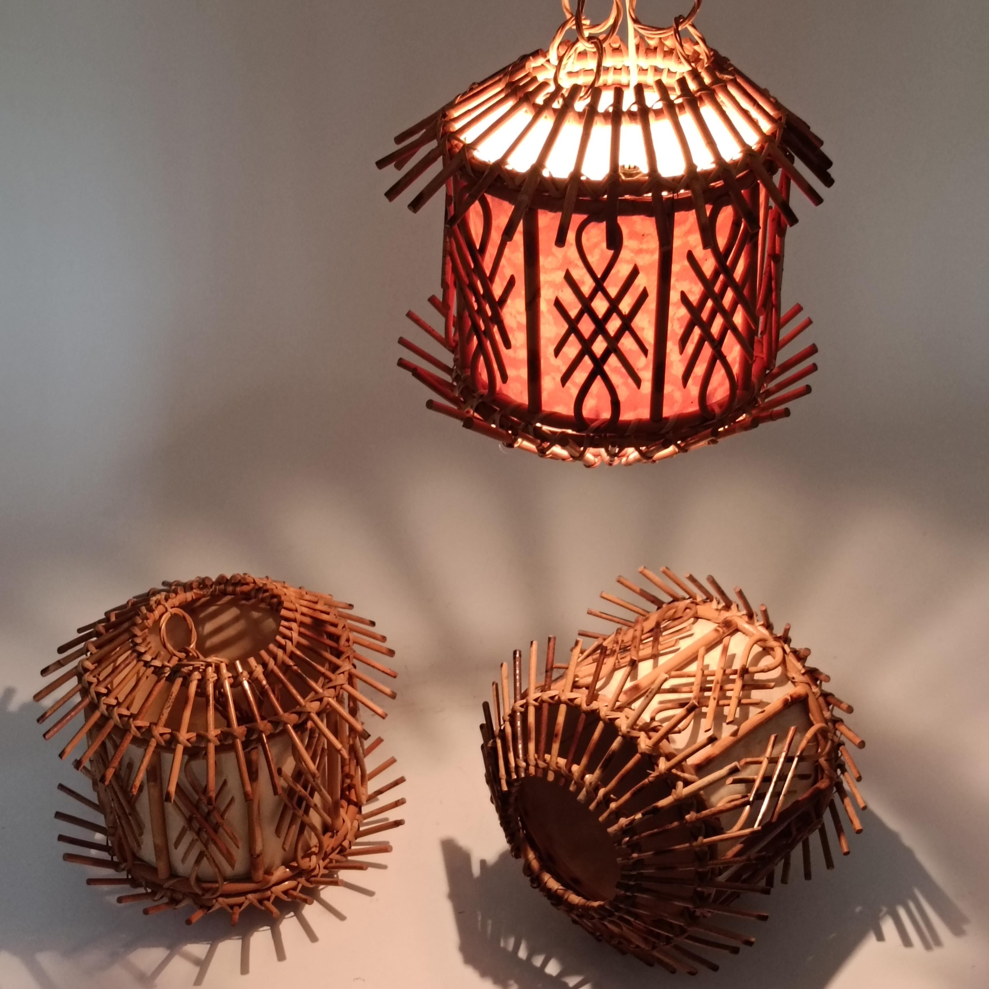 Canne Lampes suspendues de style Riviera française par Louis Sognot, Italie, années 1960 en vente