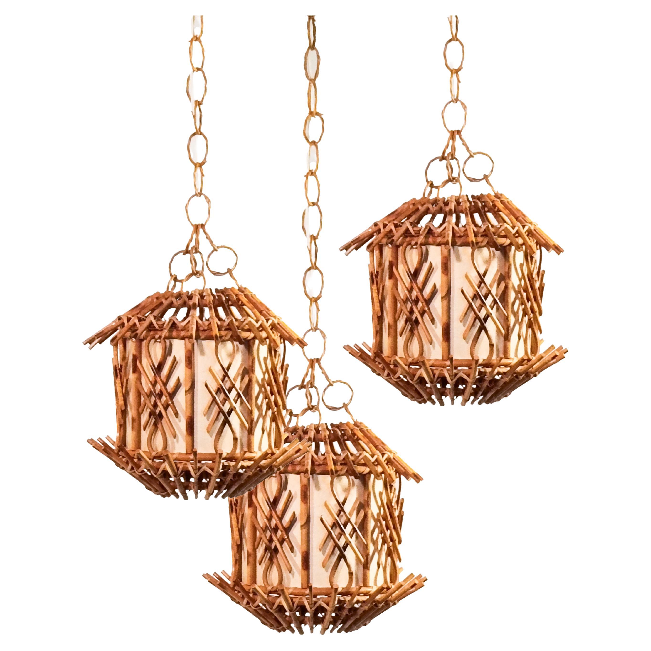 Lampes suspendues de style Riviera française par Louis Sognot, Italie, années 1960 en vente