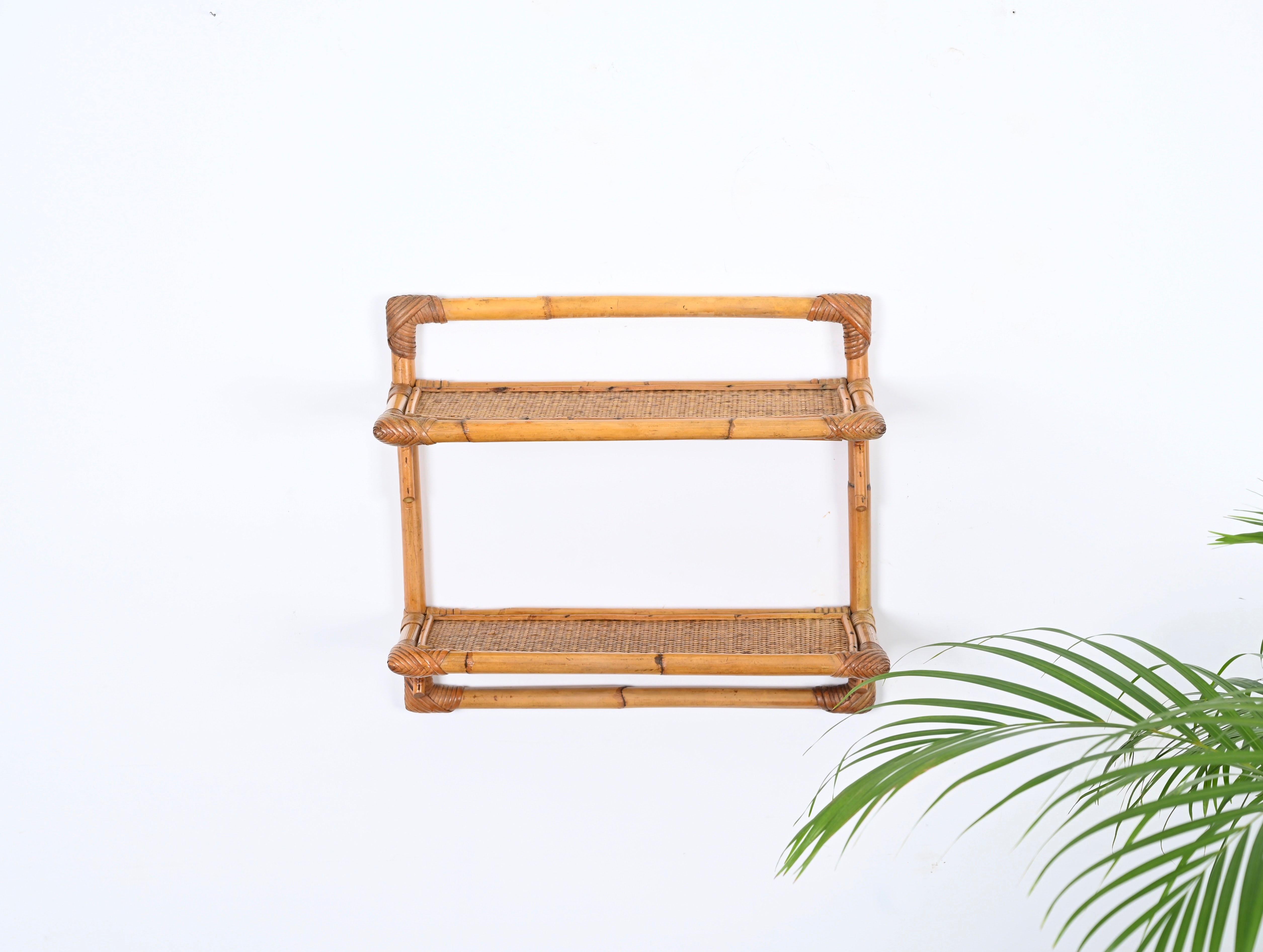 Mid-Century Modern French Riviera Two-Tier Wall Shelf in Rattan and Bamboo, Italy 1970s For Sale