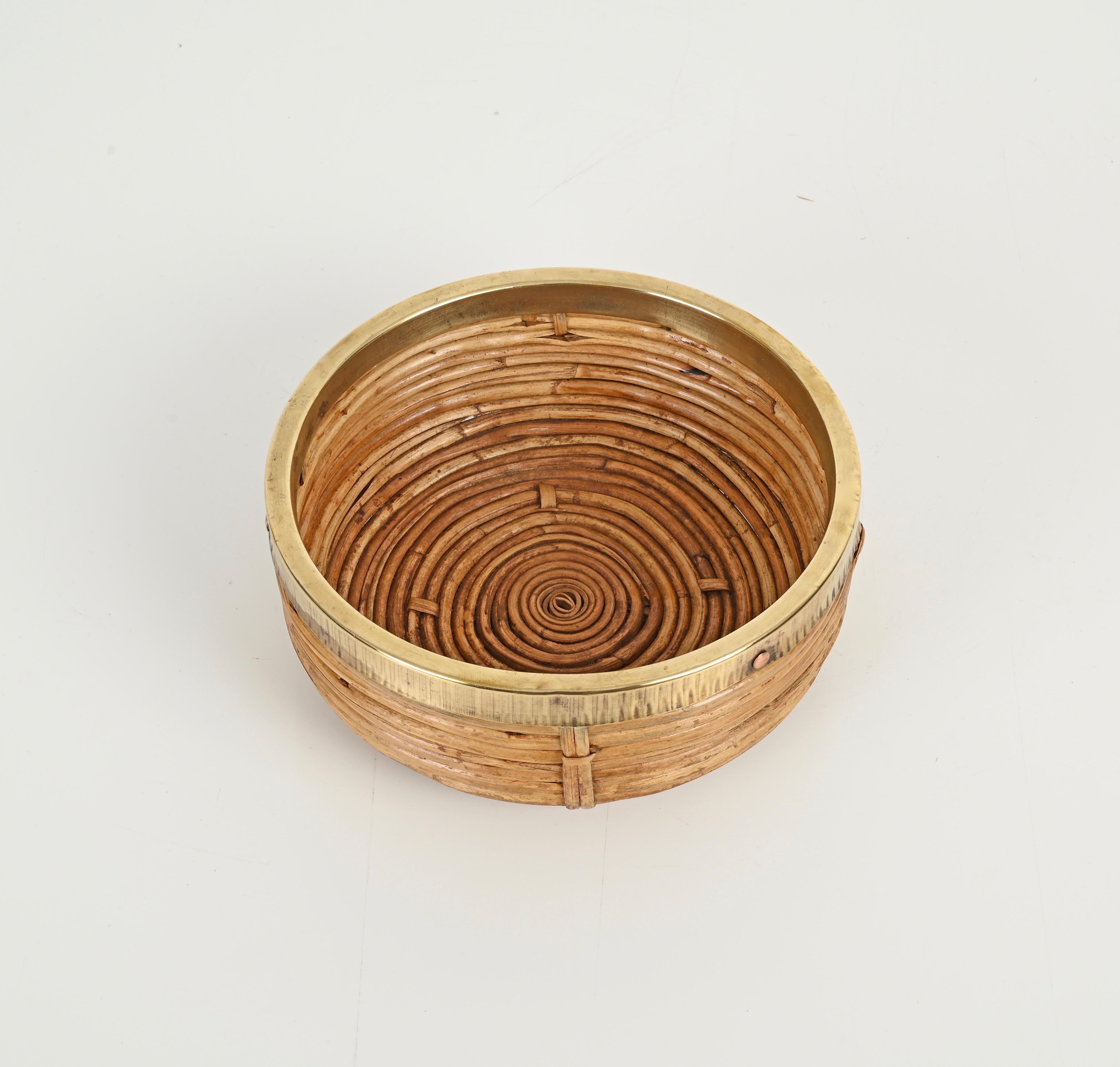 Italian French Riviera Vide-Poche or Bowl in Rattan, Brass and Wicker, Italy 1970s For Sale