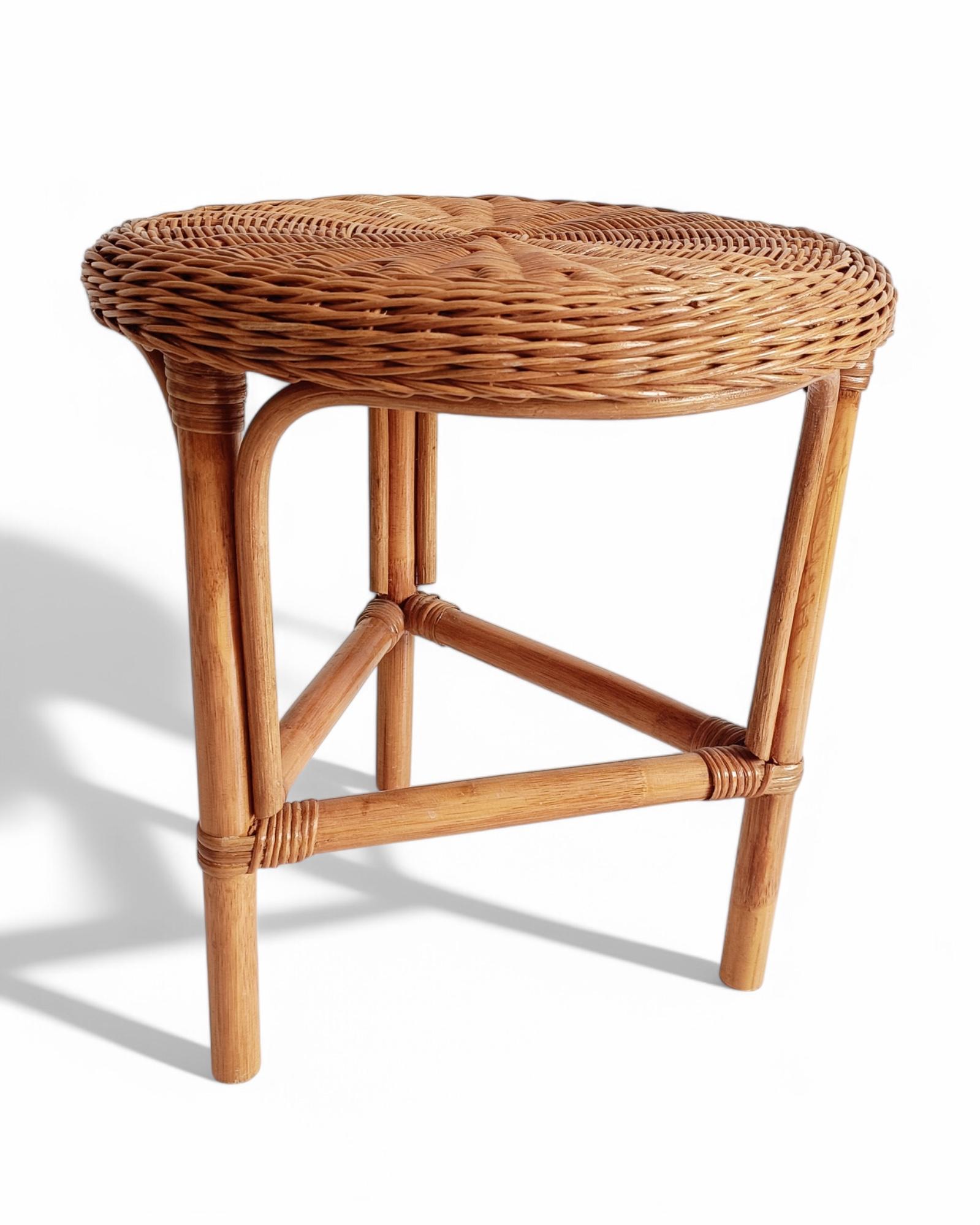 Table d'appoint French Riviera en osier et bambou, France, années 1960 en vente 5