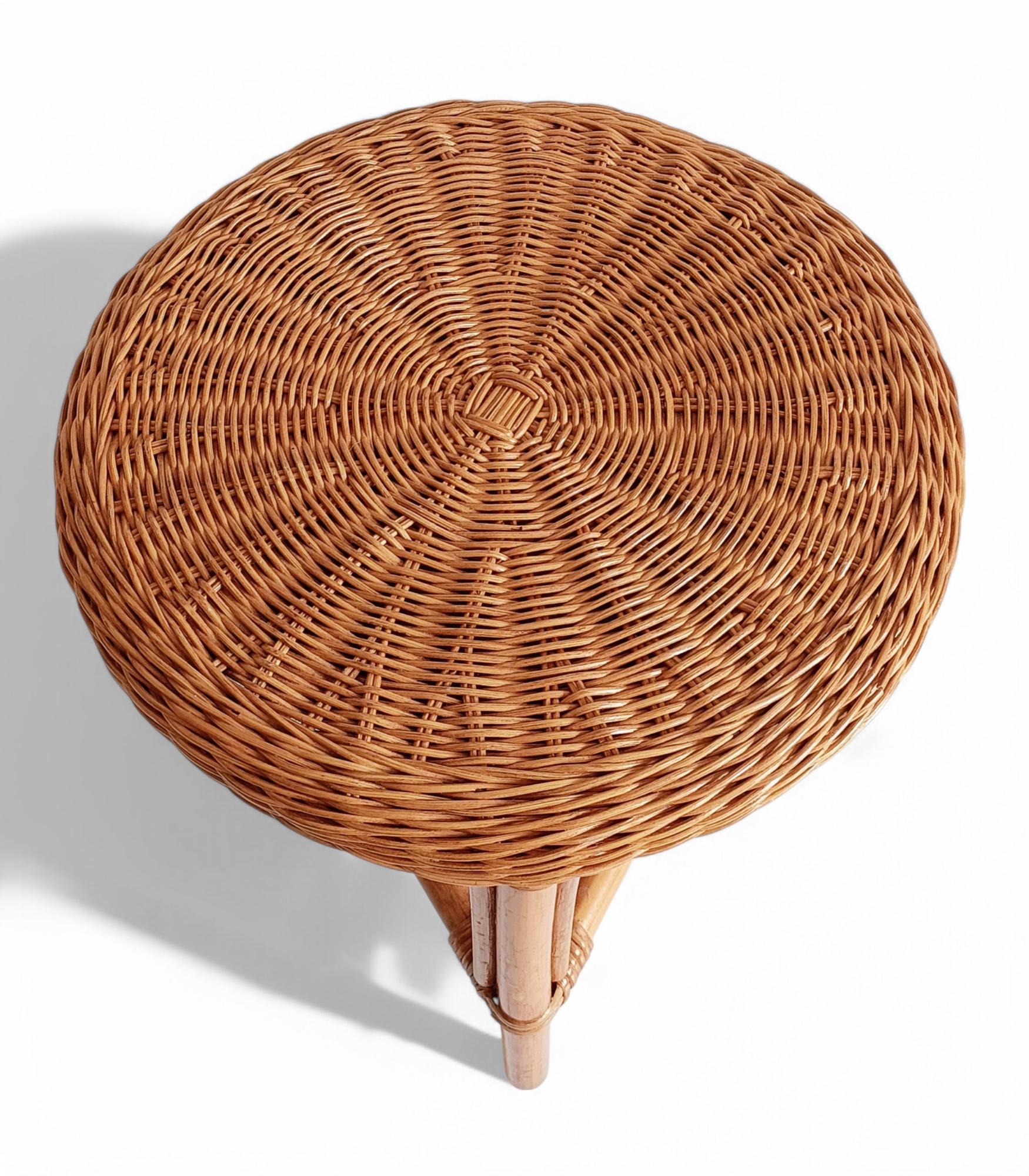 Table d'appoint French Riviera en osier et bambou, France, années 1960 en vente 6
