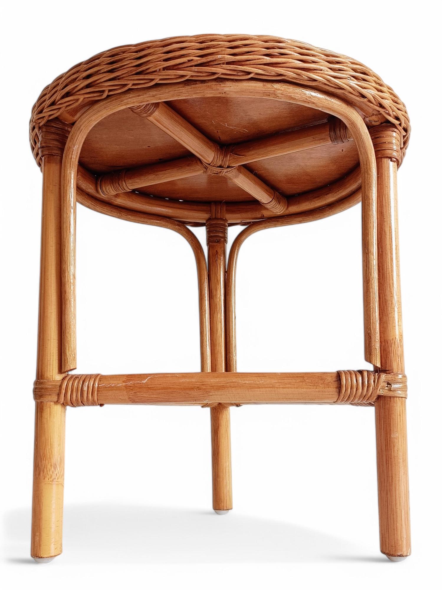 Table d'appoint French Riviera en osier et bambou, France, années 1960 en vente 7