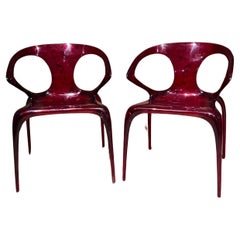 Französische Roche Bobois Ava Red Bridge Lucite-Stühle (2) von Song Wen Zhong