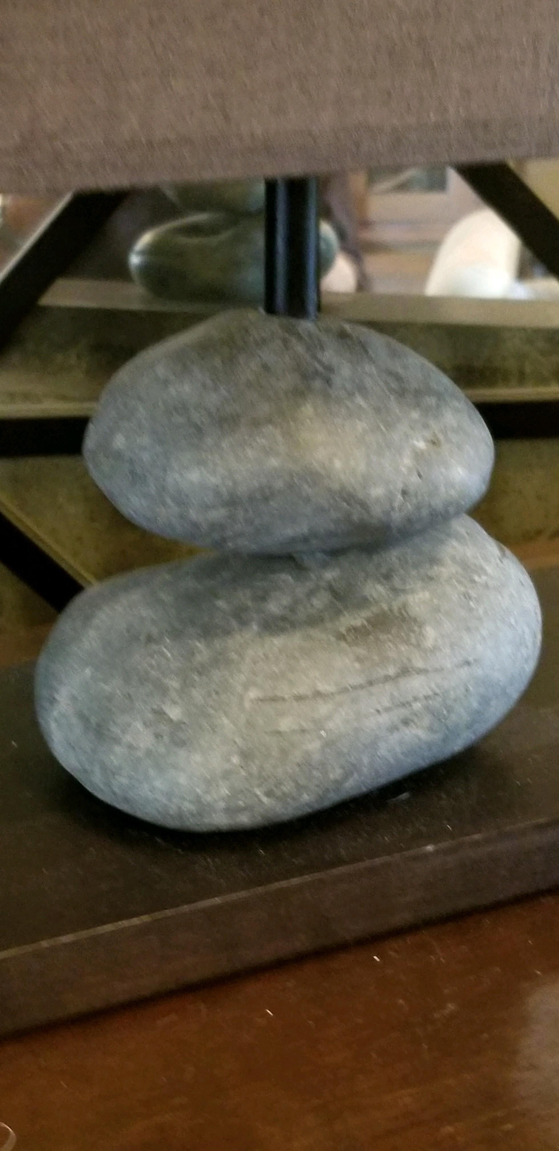 French Rock Lamp In Good Condition In Milton, DE