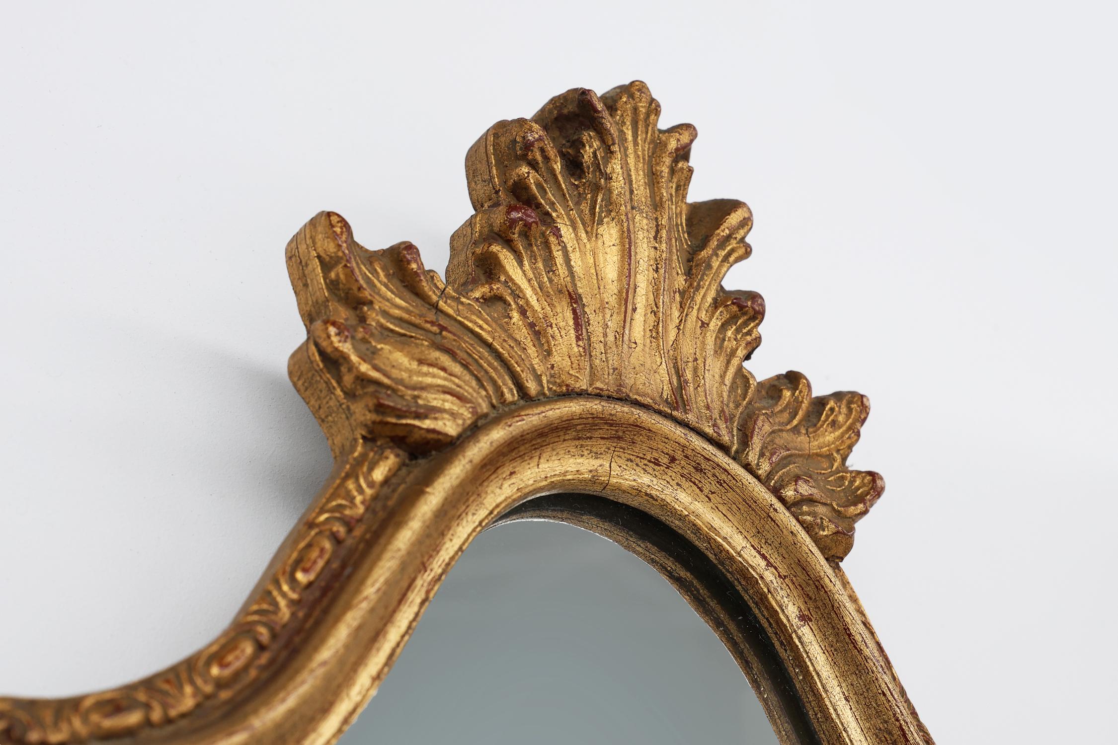French rococo-baroque style Mirror in wood with gilded frame (Französisch) im Angebot