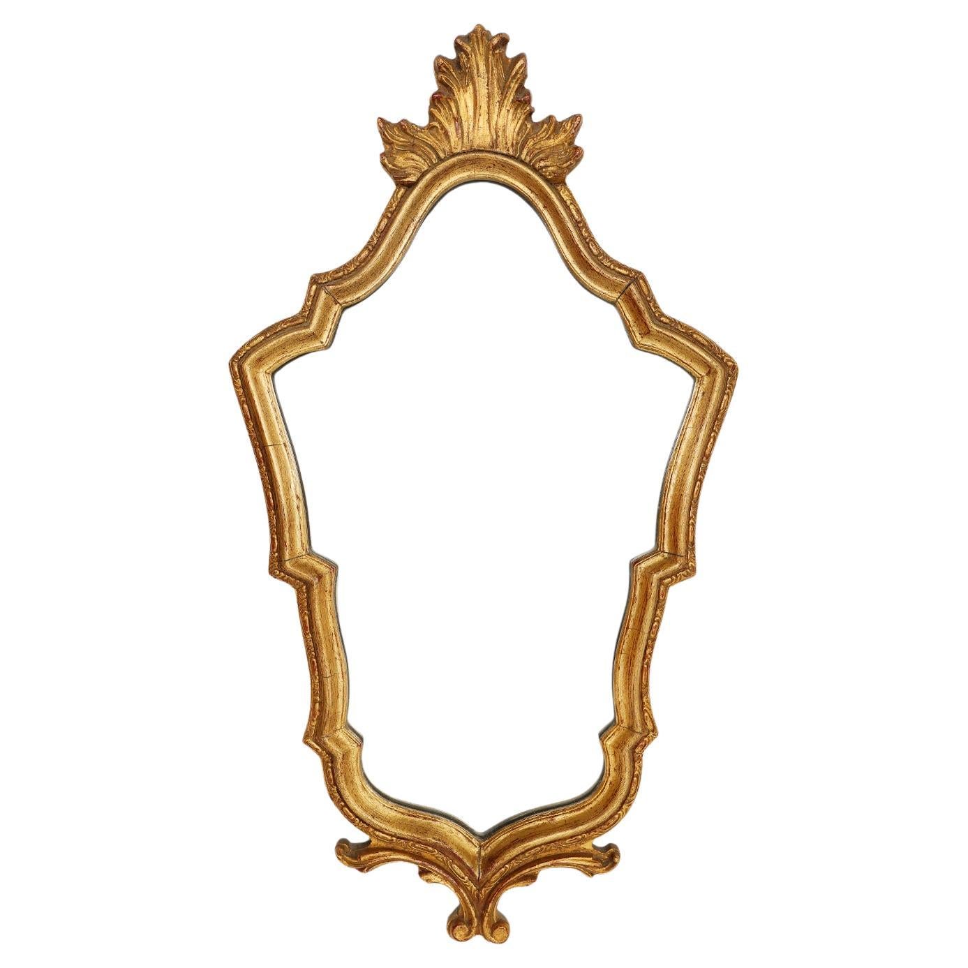 French rococo-baroque style Mirror in wood with gilded frame im Angebot
