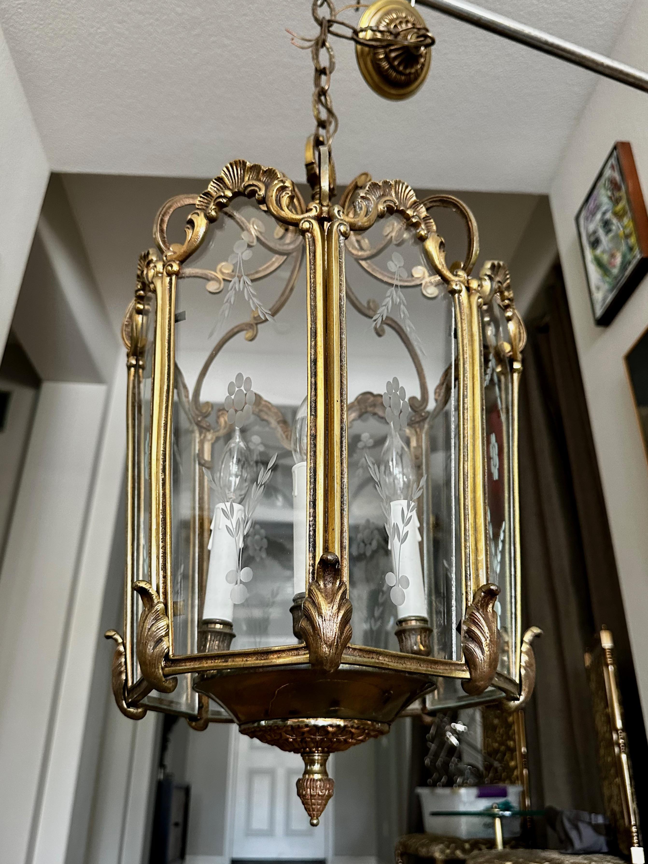 French Rococo Brass  Etched Glass Lantern Hall Light In Good Condition For Sale In Palm Springs, CA
