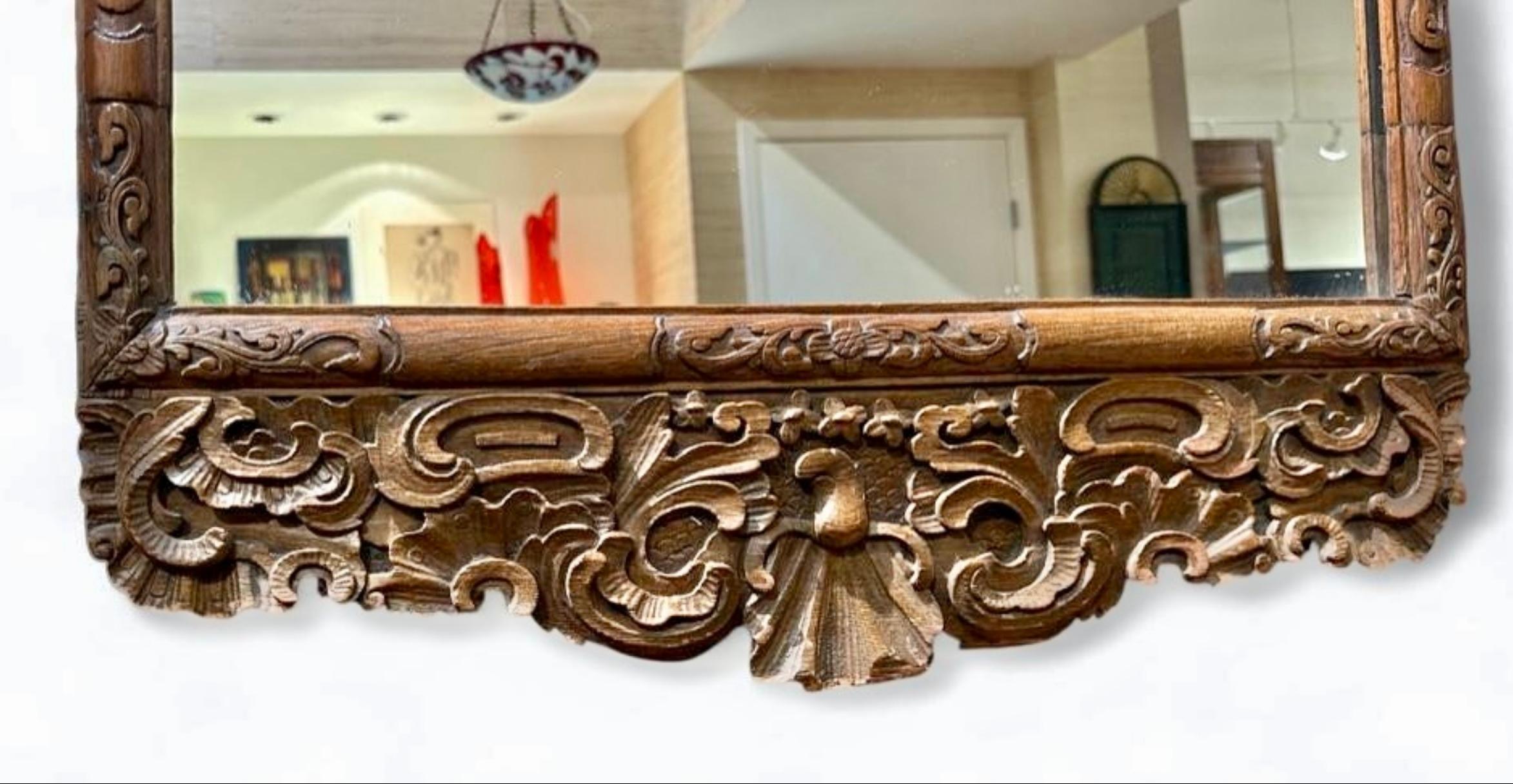 Specchio in rovere intagliato French Rococo in vendita 2