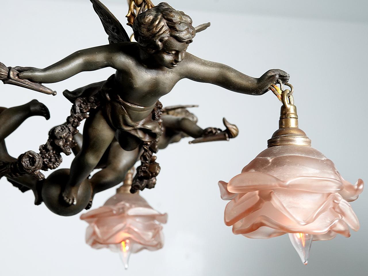 French Rococo Dark Bronze 1800s Rose Glass Chandelier For Sale 1