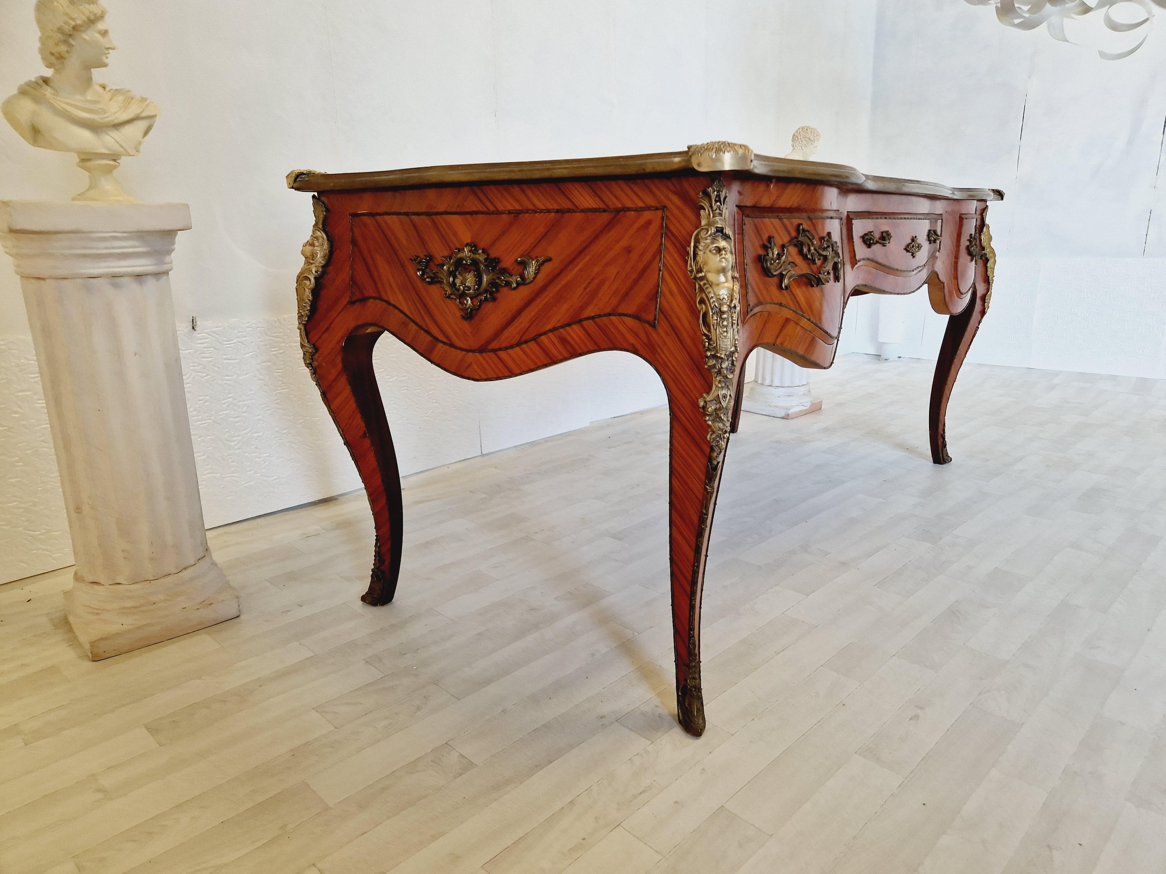 French Rococo Desk Louis XV Style  For Sale 5