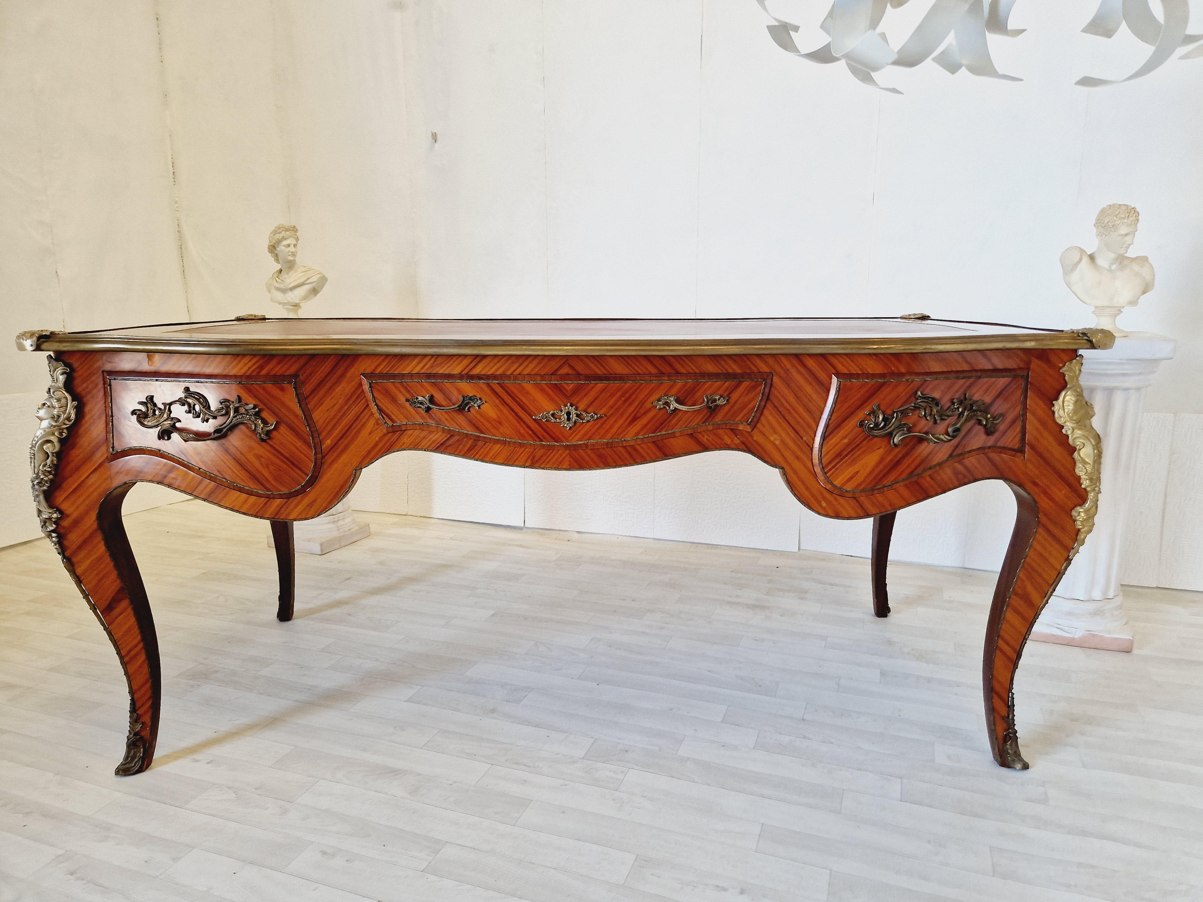 French Rococo Desk Louis XV Style  For Sale 3