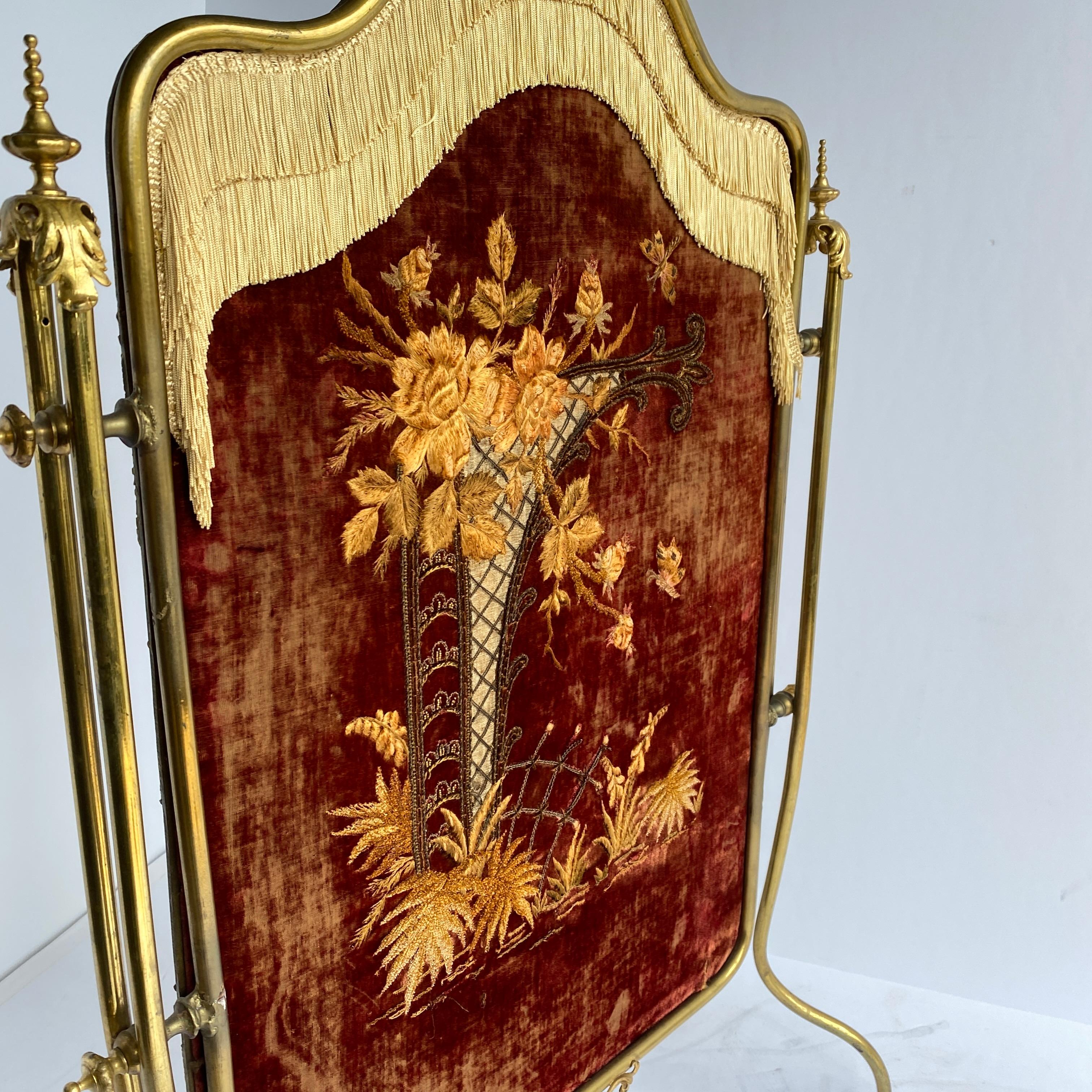 French Rococo Gilt and Velvet Embroidered Fire Screen 6