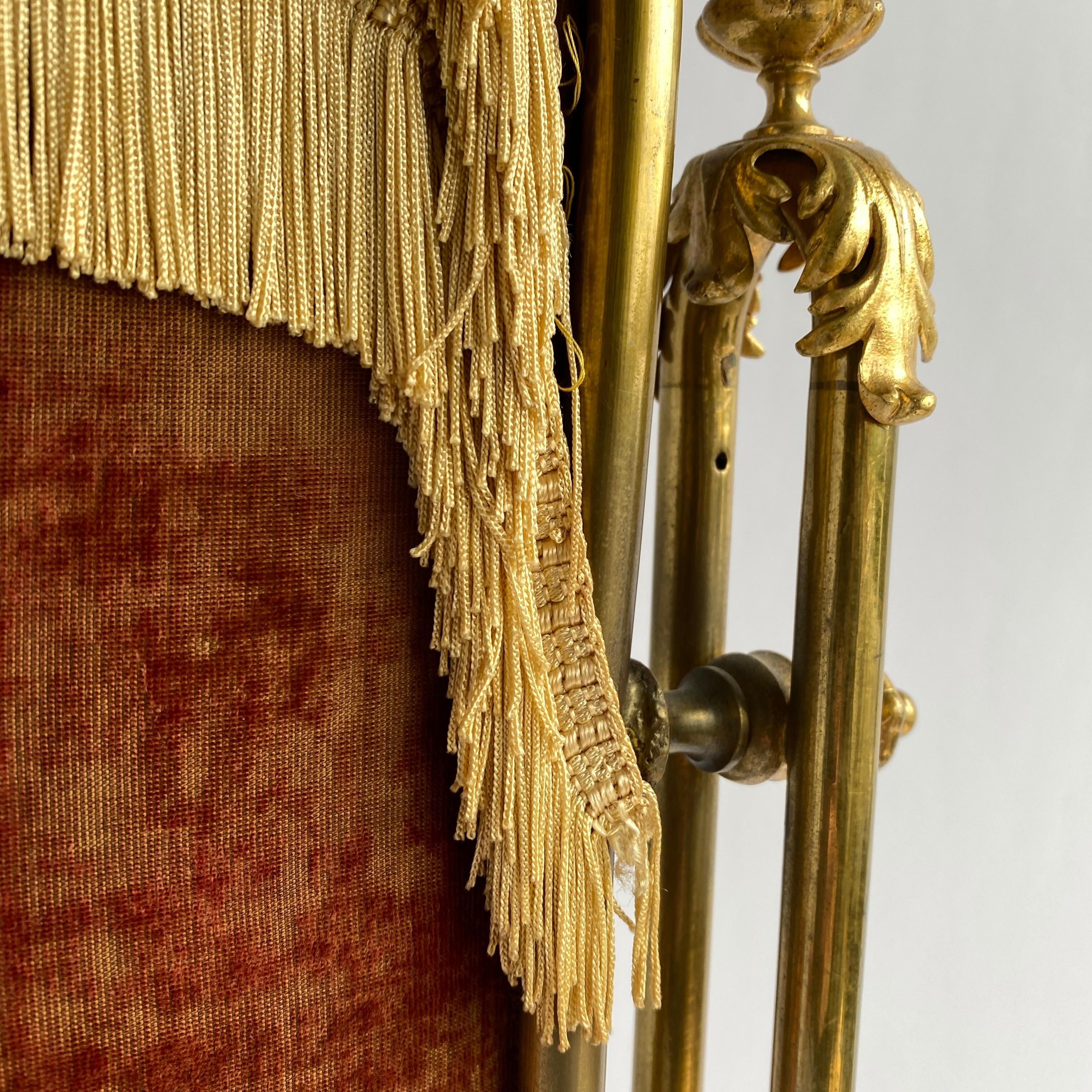 French Rococo Gilt and Velvet Embroidered Fire Screen 7