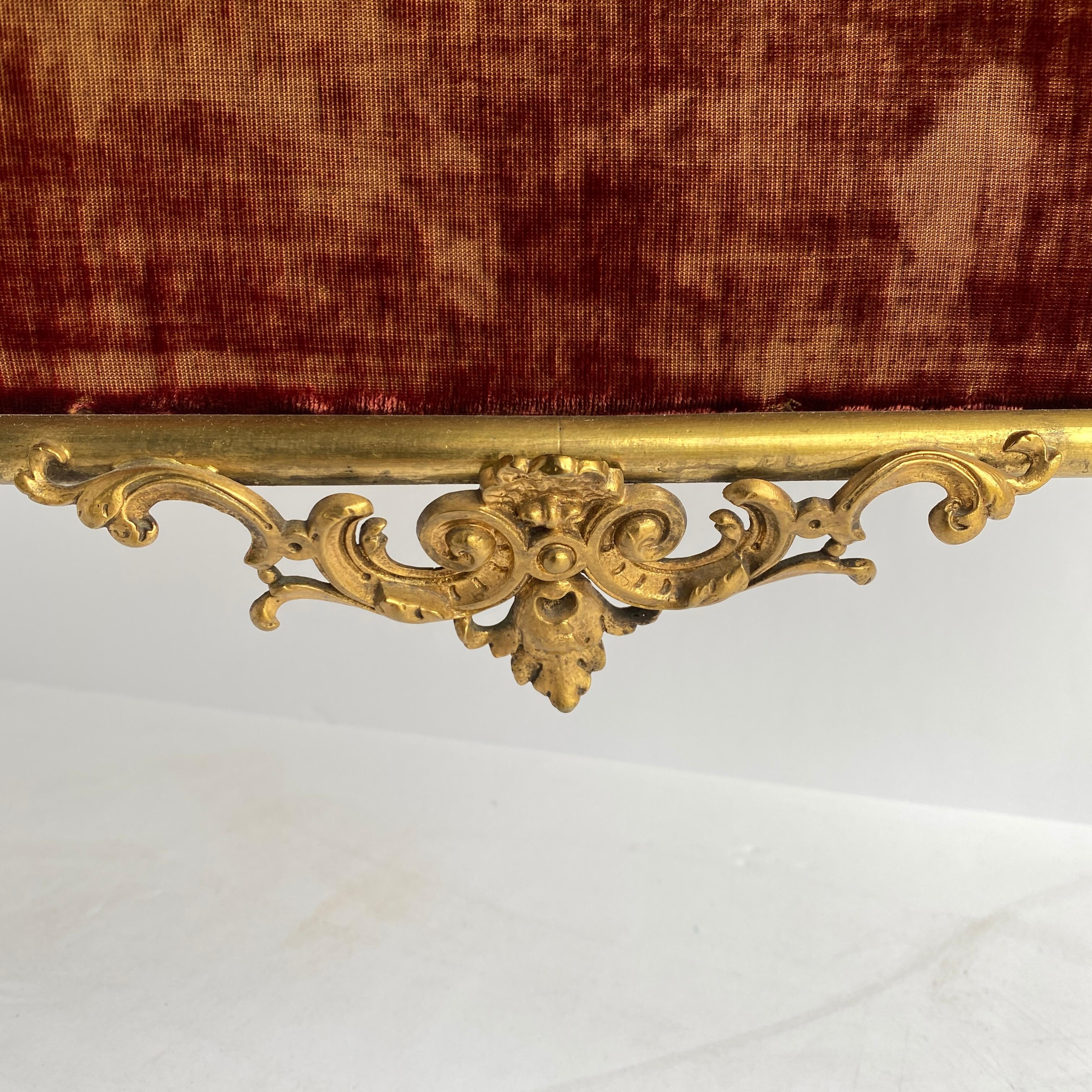French Rococo Gilt and Velvet Embroidered Fire Screen 5