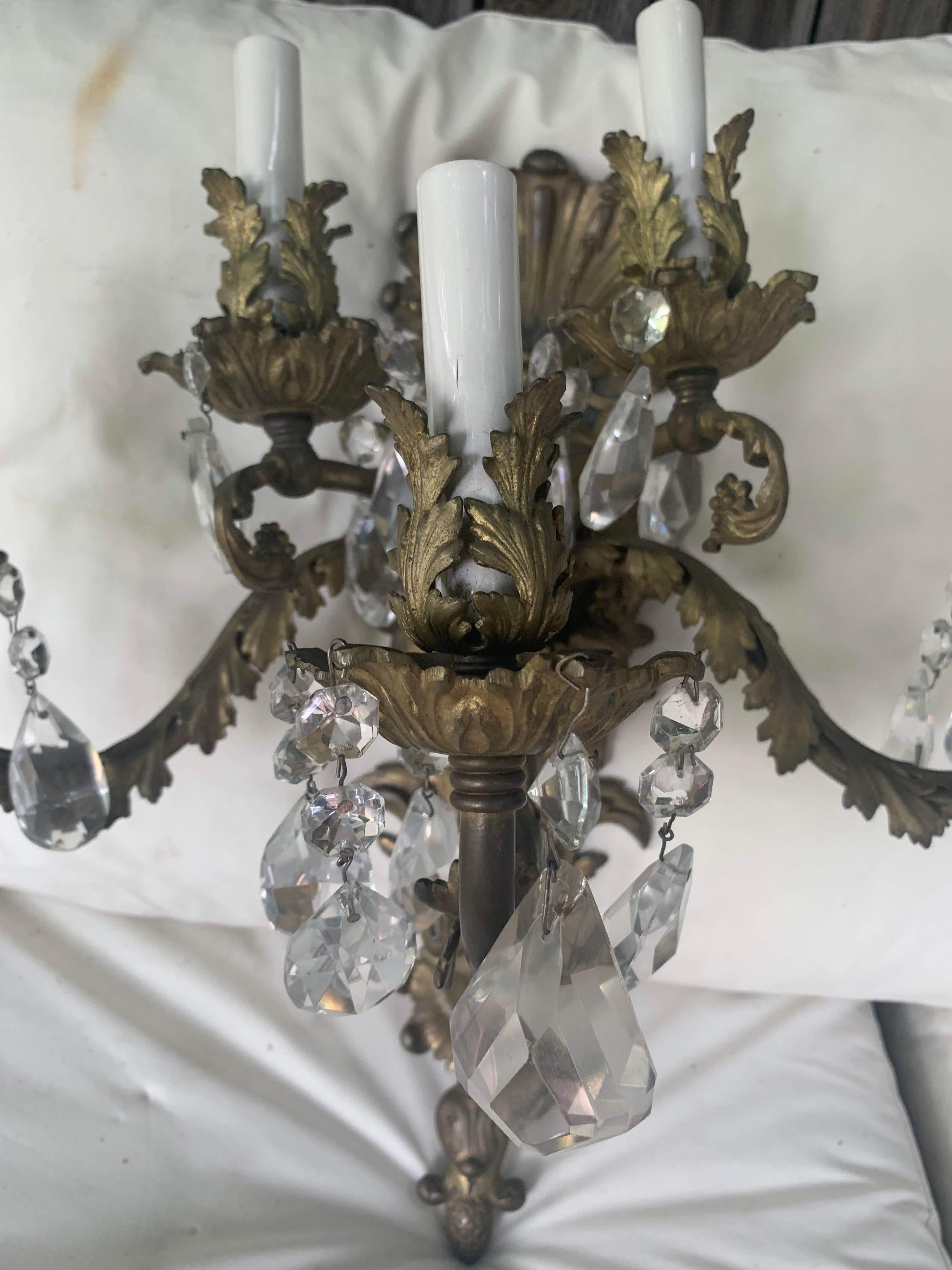 French Rococo Gilt Bronze and Crystal Sconces With Five Arms, Circa 1820,  Pair For Sale 1