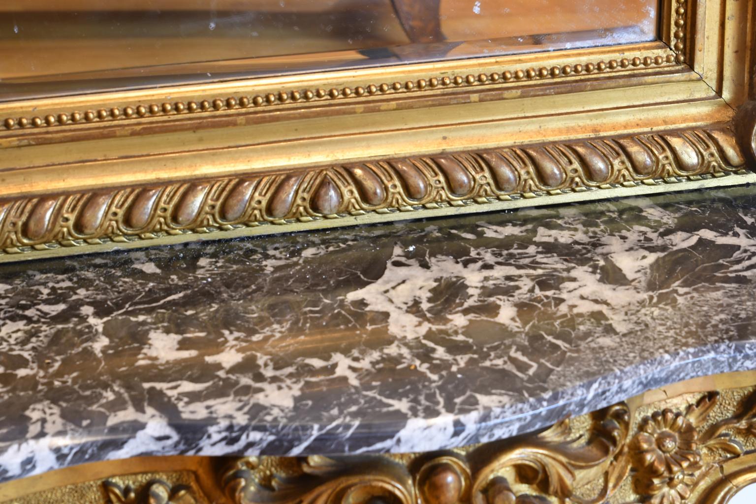 French Rococo Louis XV Style Giltwood Mirror & Console W/ Black & White Marble In Good Condition For Sale In Miami, FL