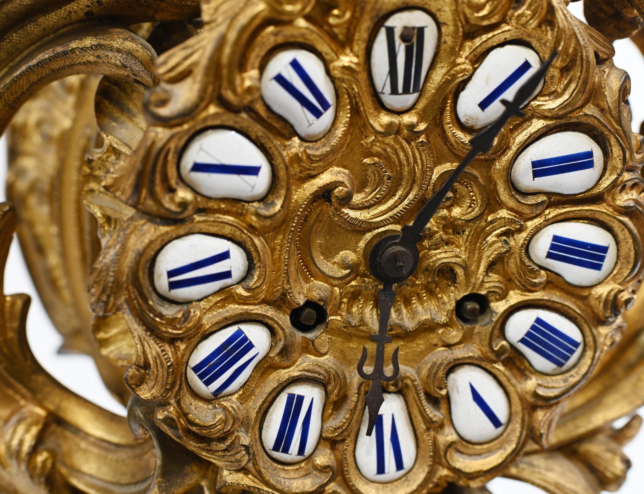 French Rococo Mantle Clock Gilt Cherub, 1880 In Good Condition In Potters Bar, GB