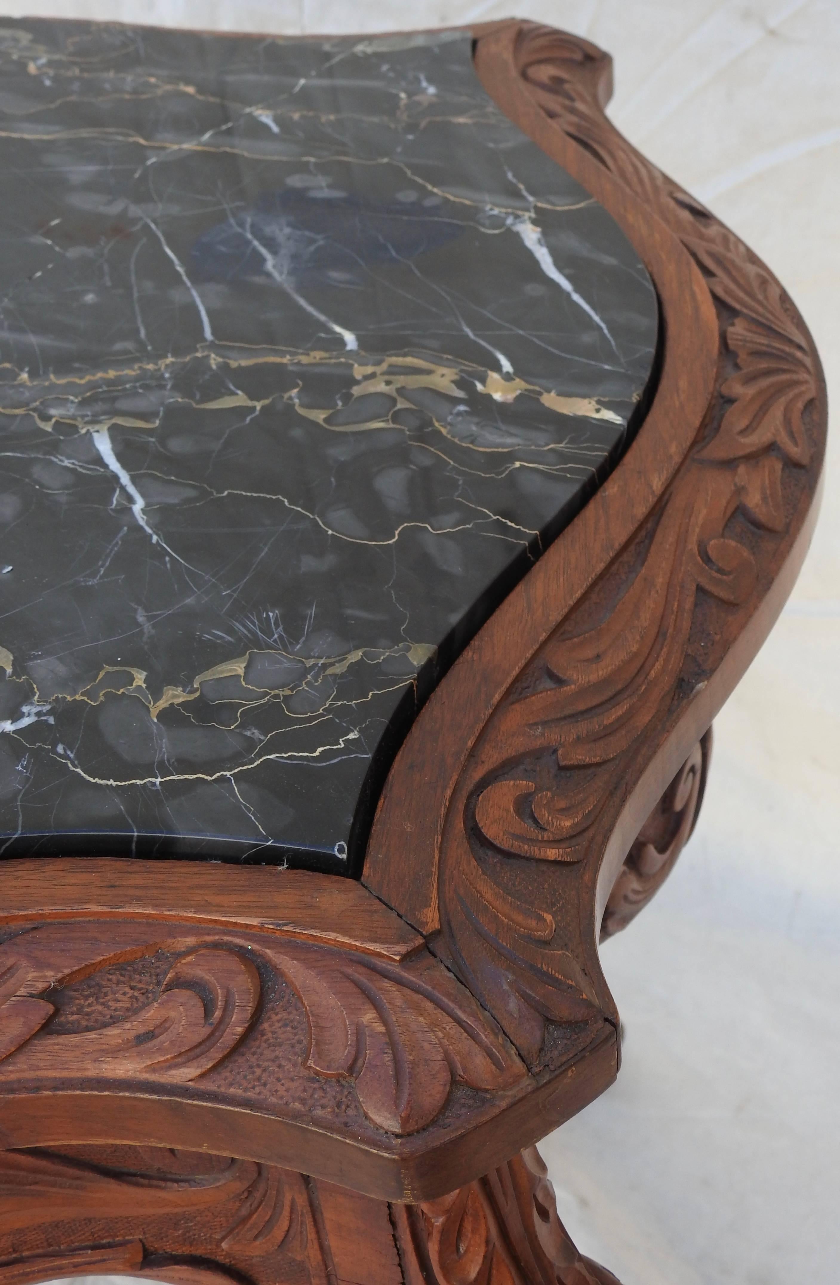 French Rococo Marble-Top Walnut Table For Sale 6