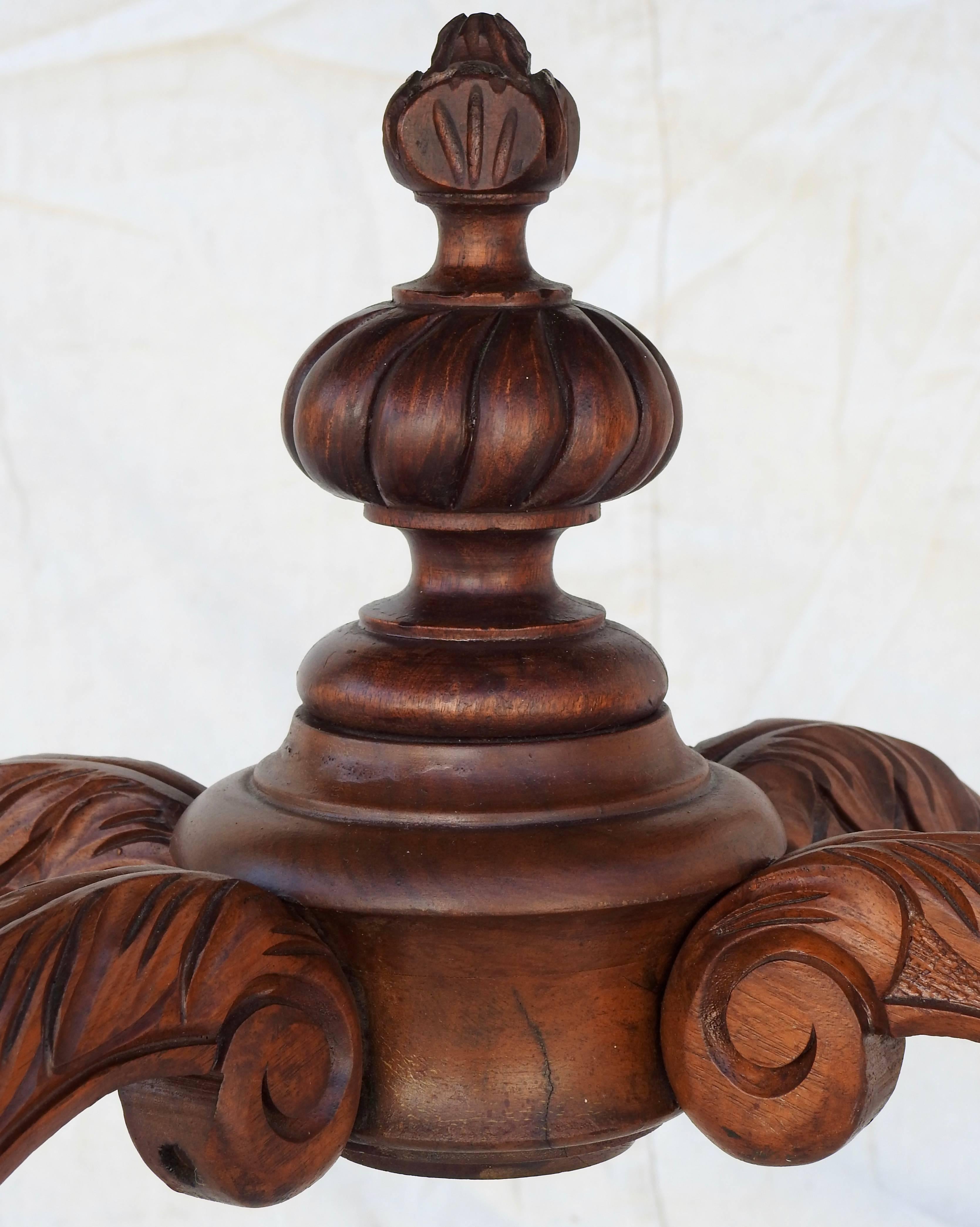 French Rococo Marble-Top Walnut Table In Fair Condition For Sale In Cookeville, TN