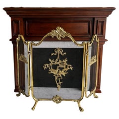 French Rococo Revival Messing Trifold Unzertrennliche Kaminschirm auf Paw Feet