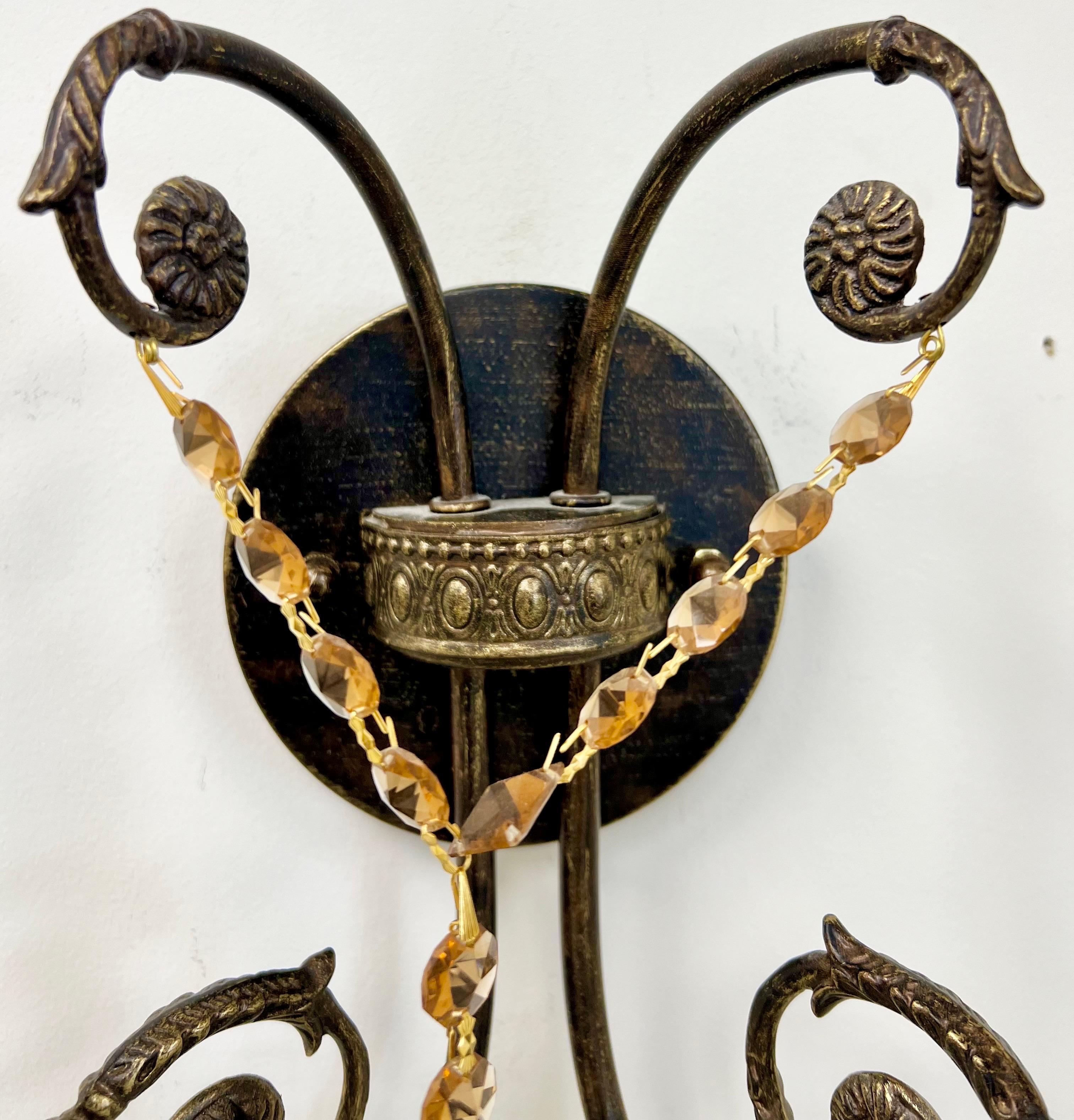 Scontrino da parete French Rococo Revival in metallo fuso bronzato con cristallo d'ambra, set di 4 pezzi in vendita 1