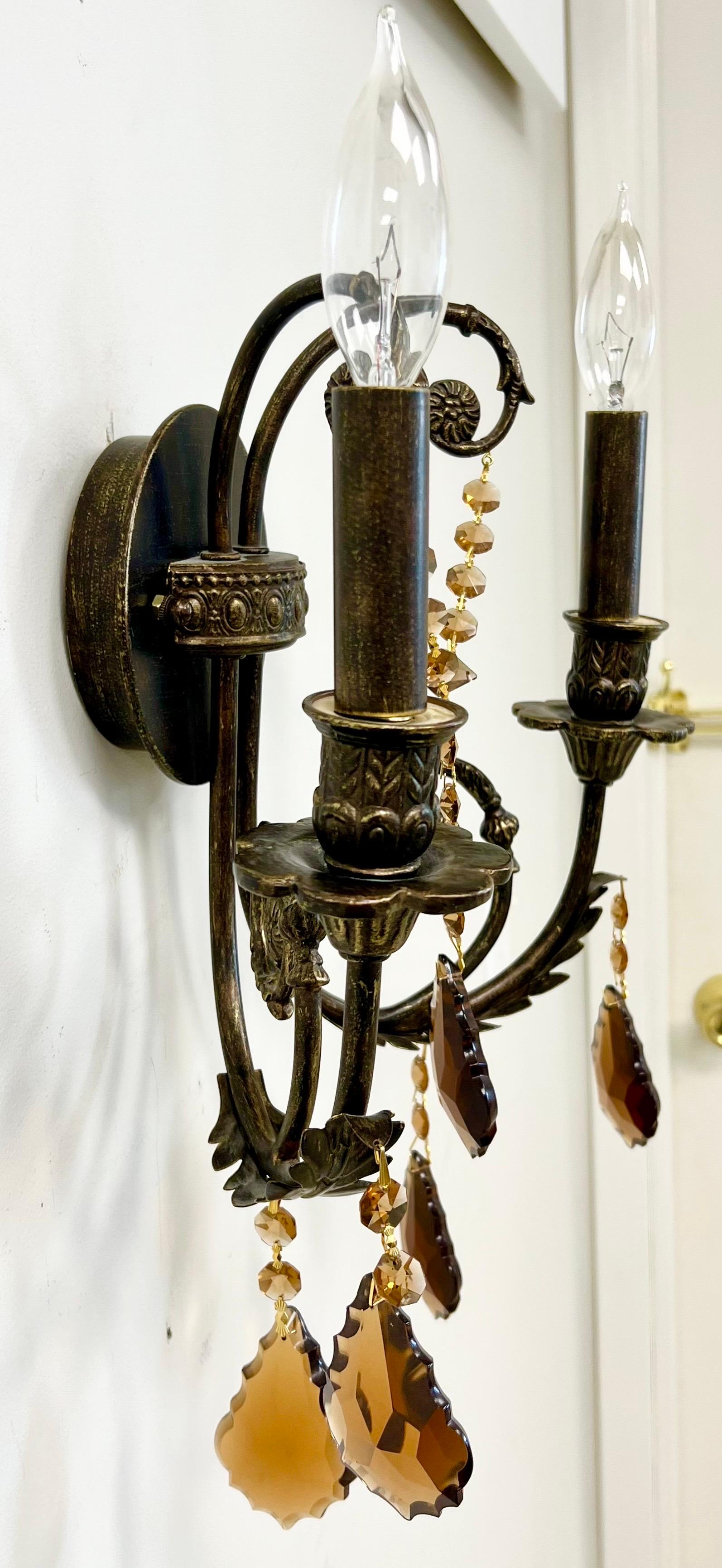 Scontrino da parete French Rococo Revival in metallo fuso bronzato con cristallo d'ambra, set di 4 pezzi in vendita 2