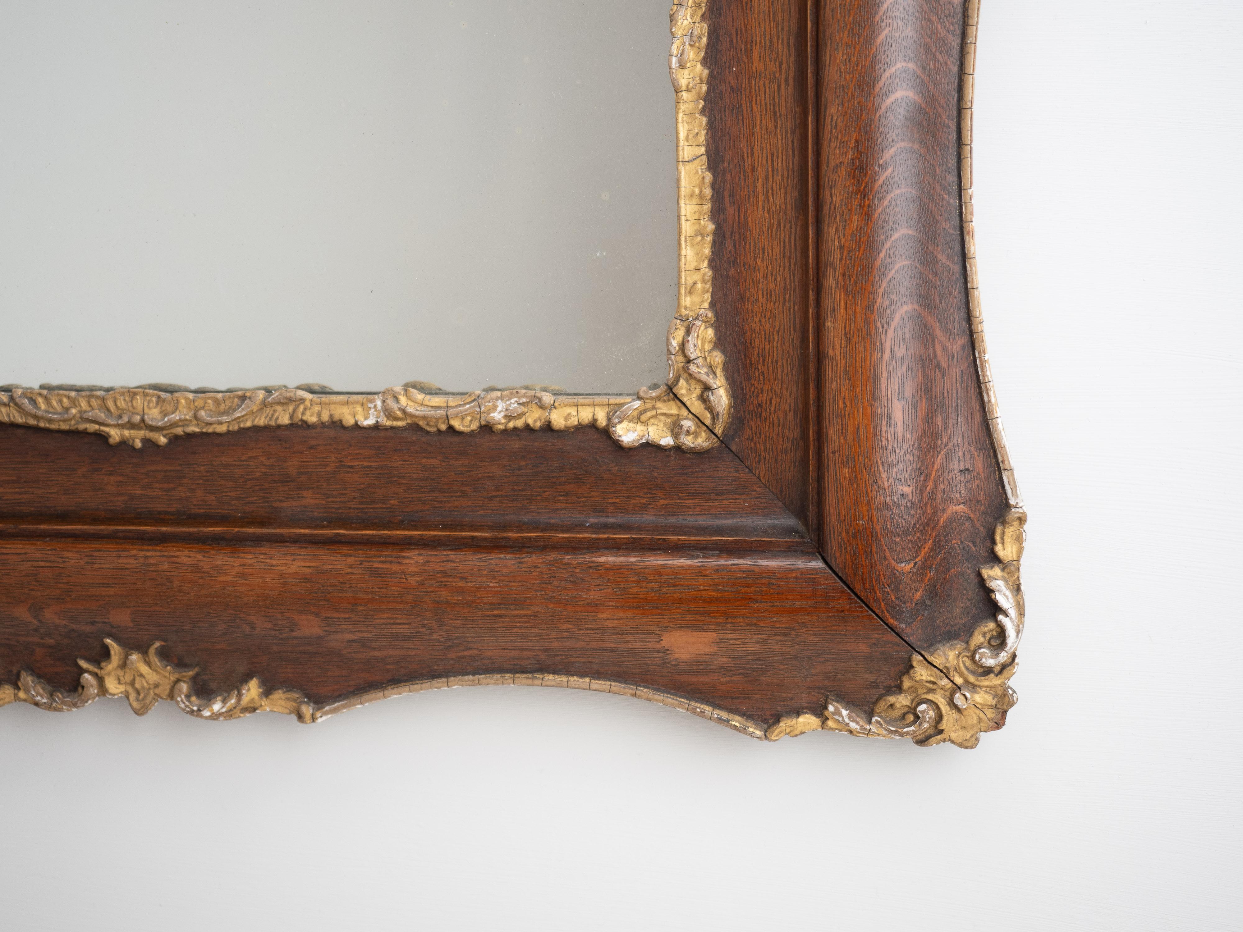 Espejo de pared de roble y gesso dorado del renacimiento rococó francés Circa 1880 (c19º Luis XV) en venta 3