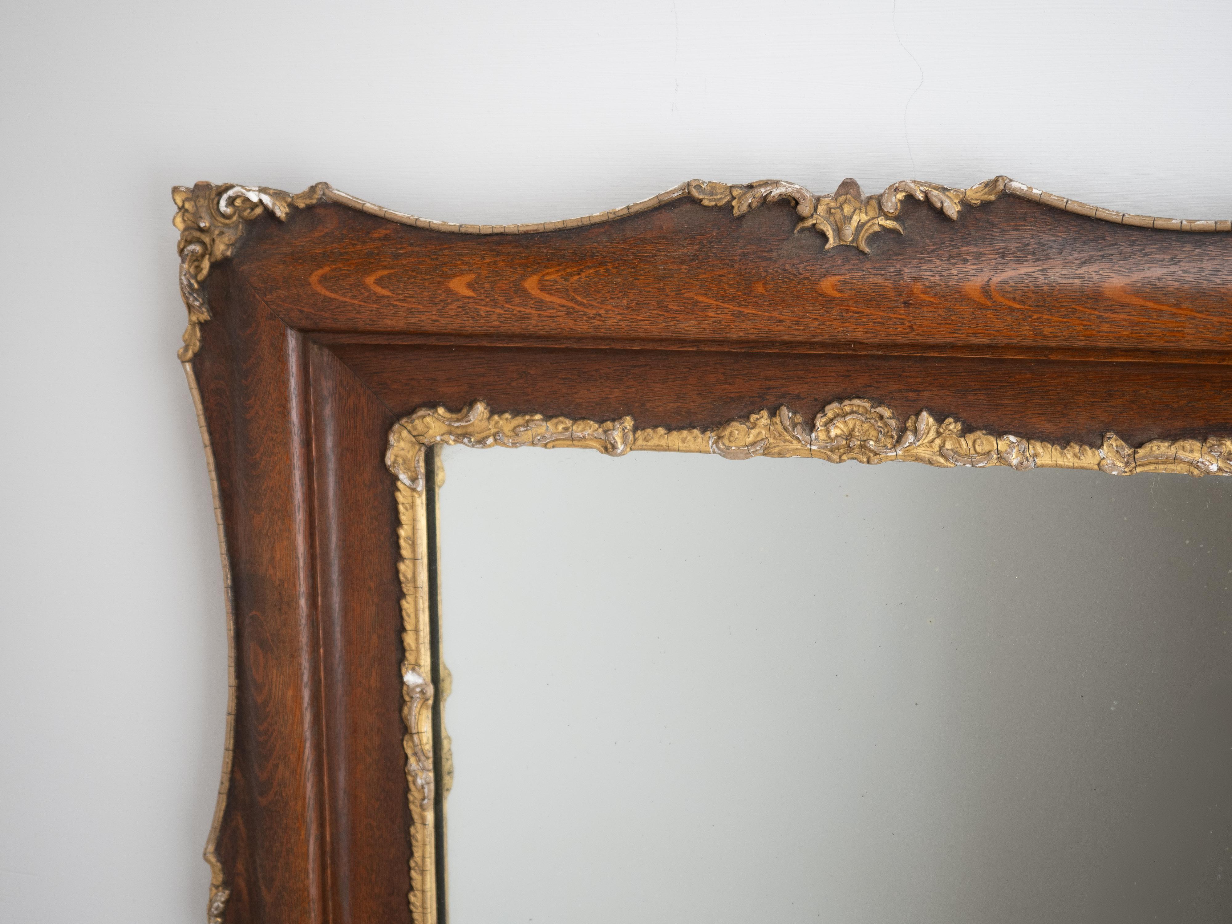 Espejo de pared de roble y gesso dorado del renacimiento rococó francés Circa 1880 (c19º Luis XV) siglo XIX en venta