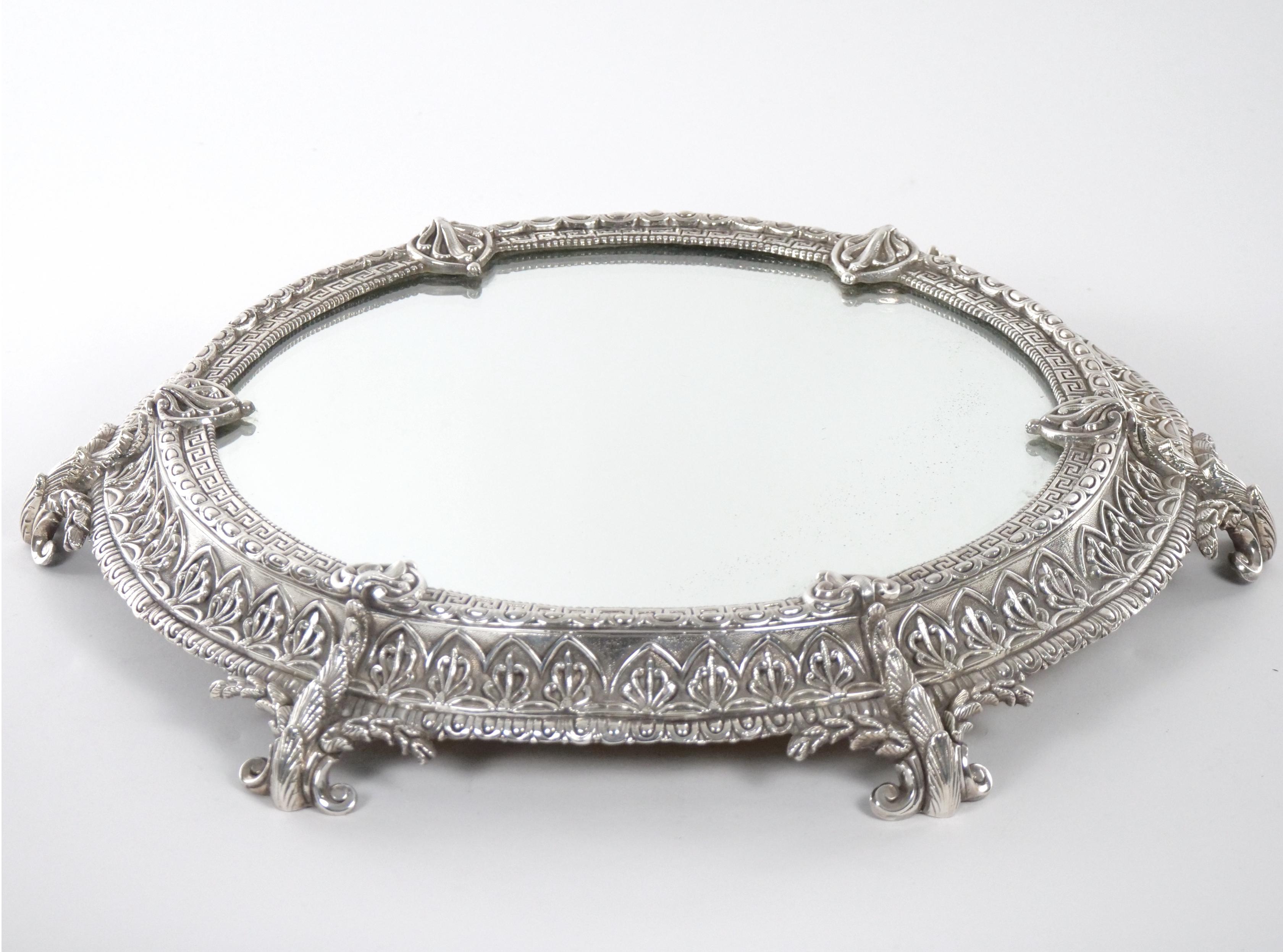 Plateau de centre de table en argent / miroir de style néo-rococo français en vente