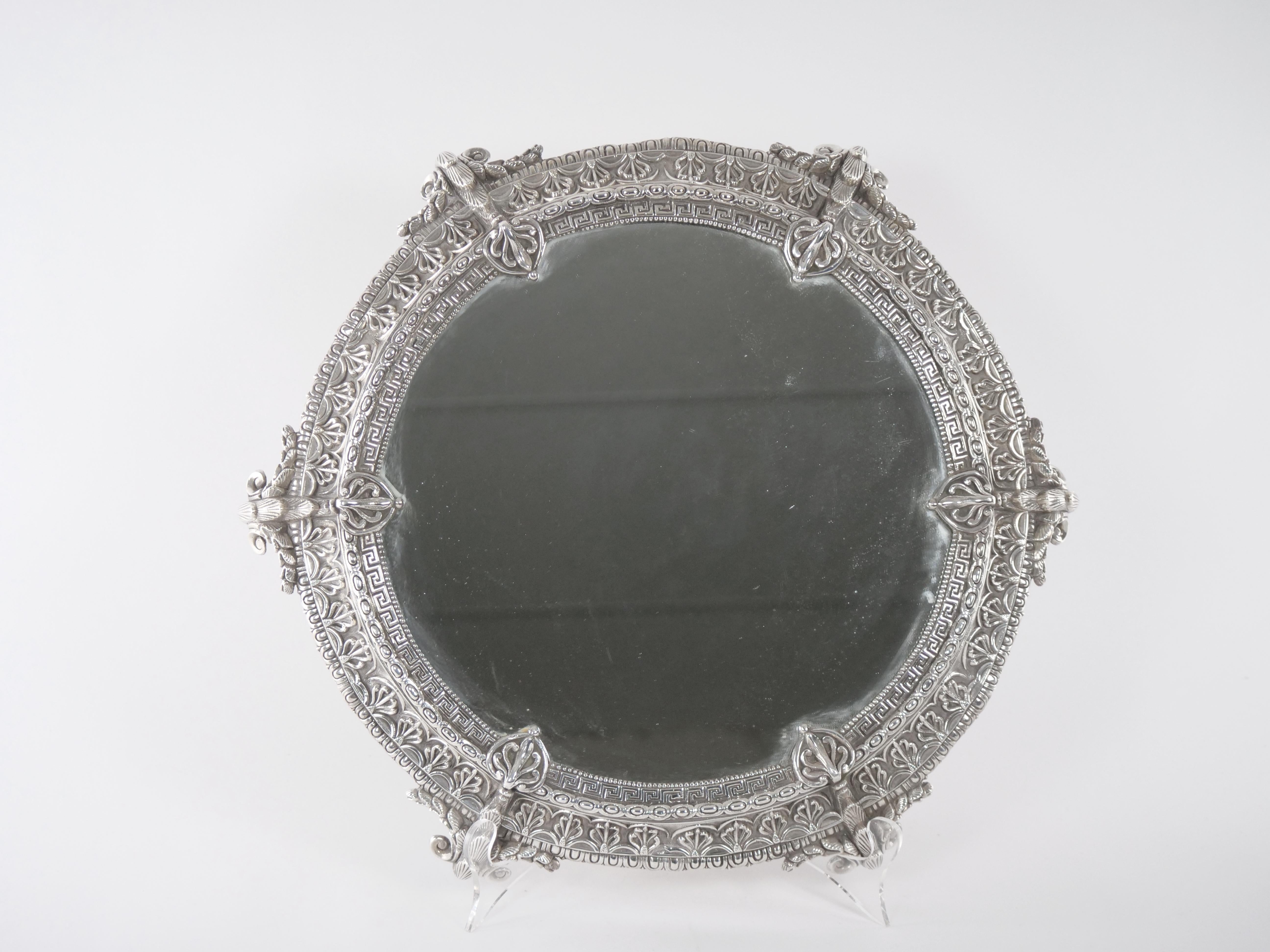 Plateau de centre de table en argent / miroir de style néo-rococo français Bon état - En vente à Tarry Town, NY