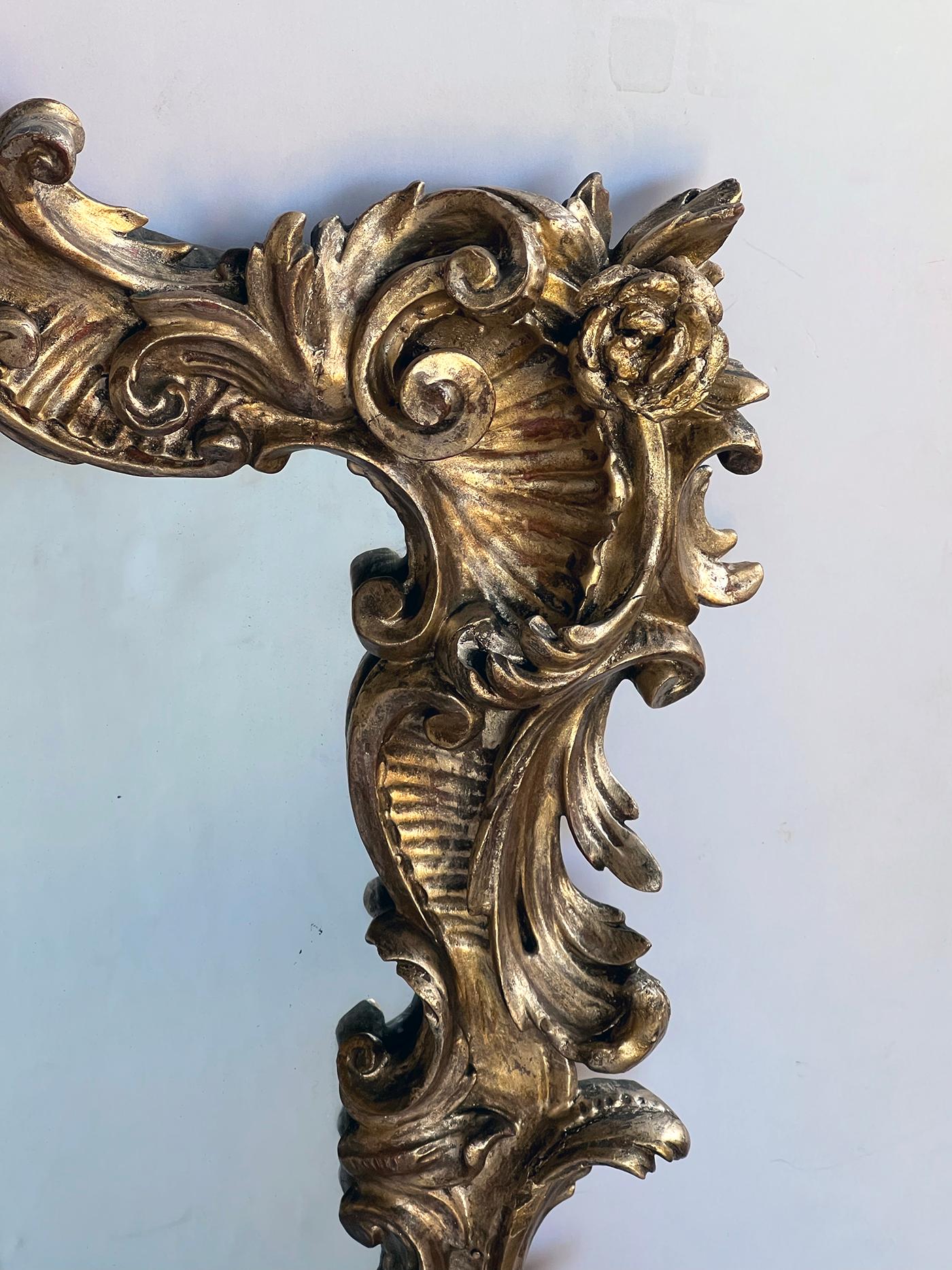 French Rococo Style Carved Giltwood Mirror For Sale 1