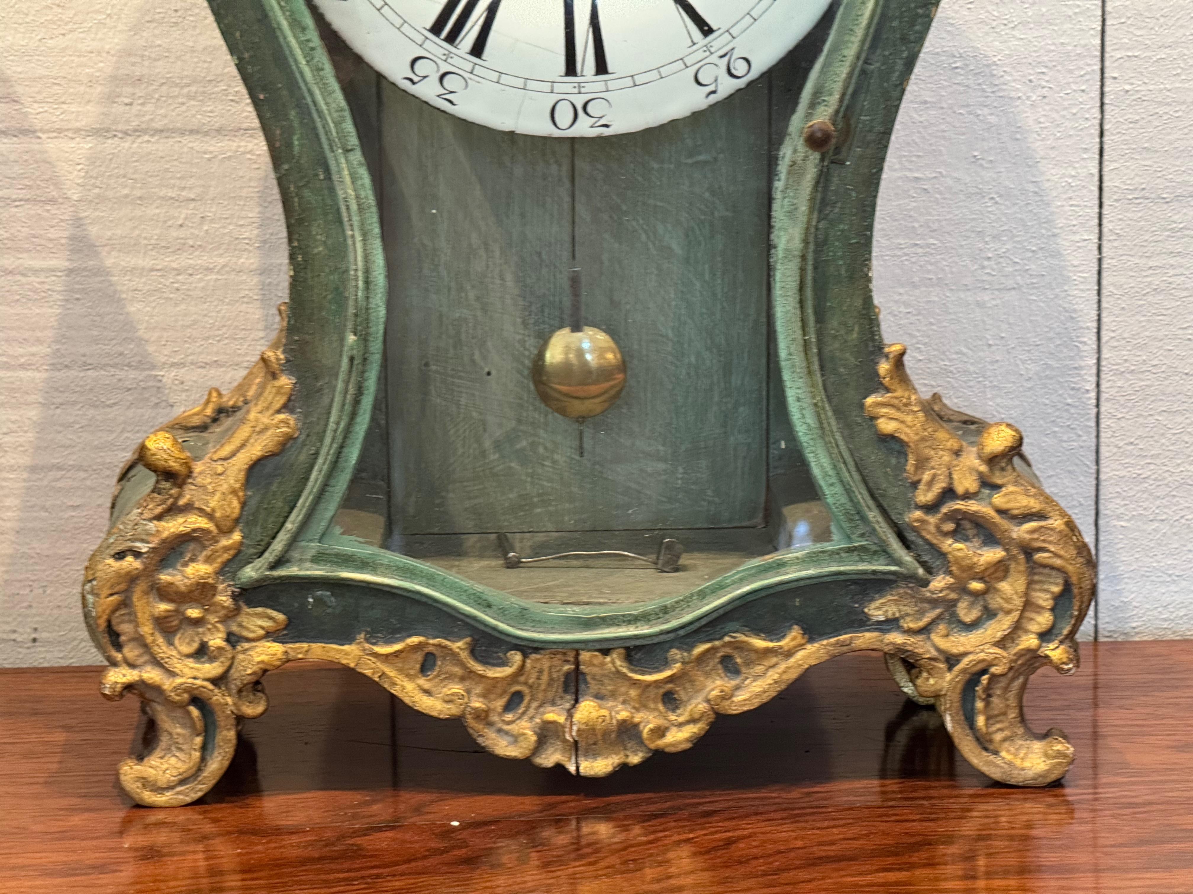 Reloj de chimenea de estilo French Rococo de Mosmann, Colmar en Bueno estado para la venta en Charlottesville, VA