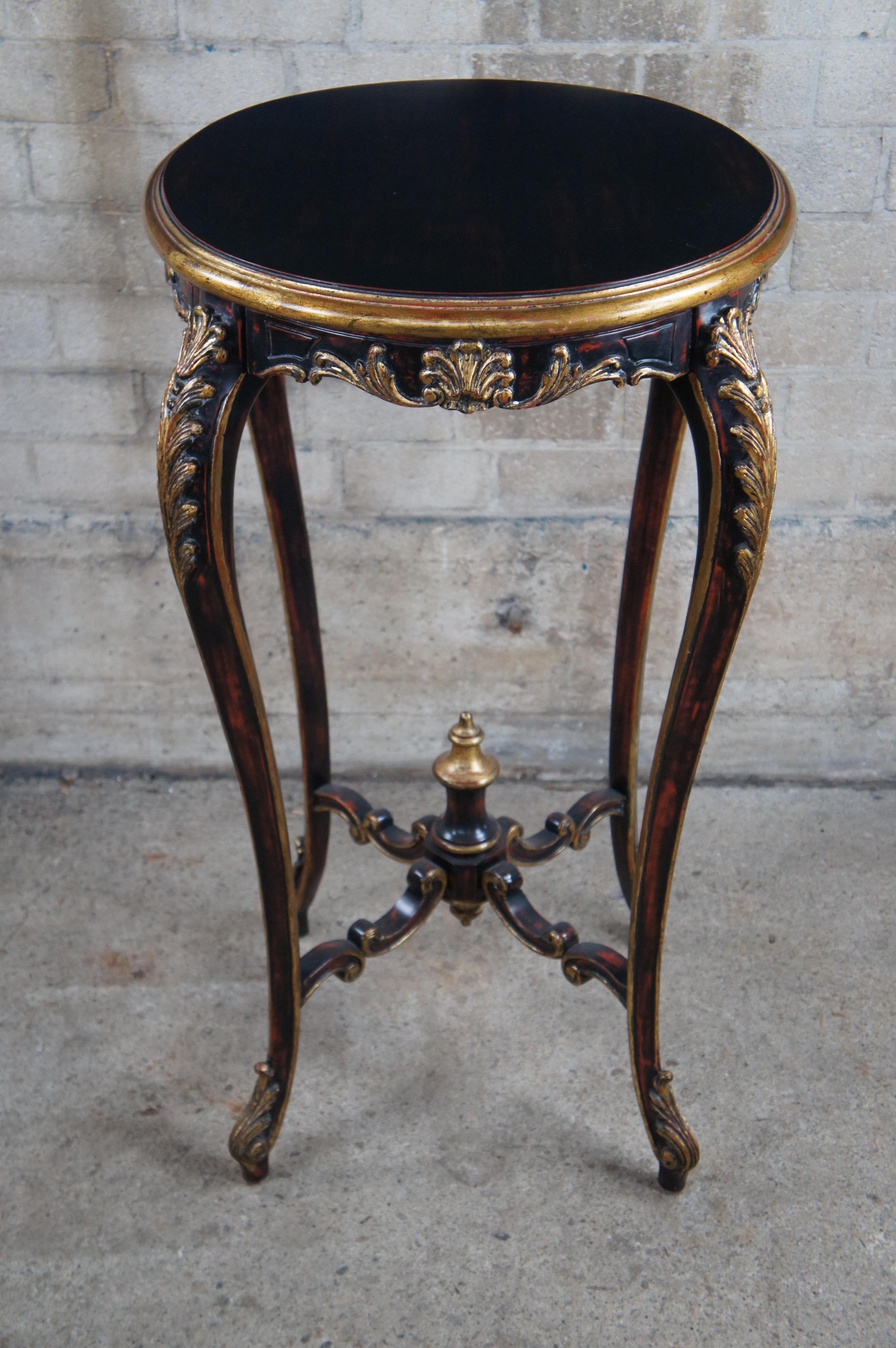 Grand guéridon à piédestal de style rococo français Sculpture végétale Stand 44