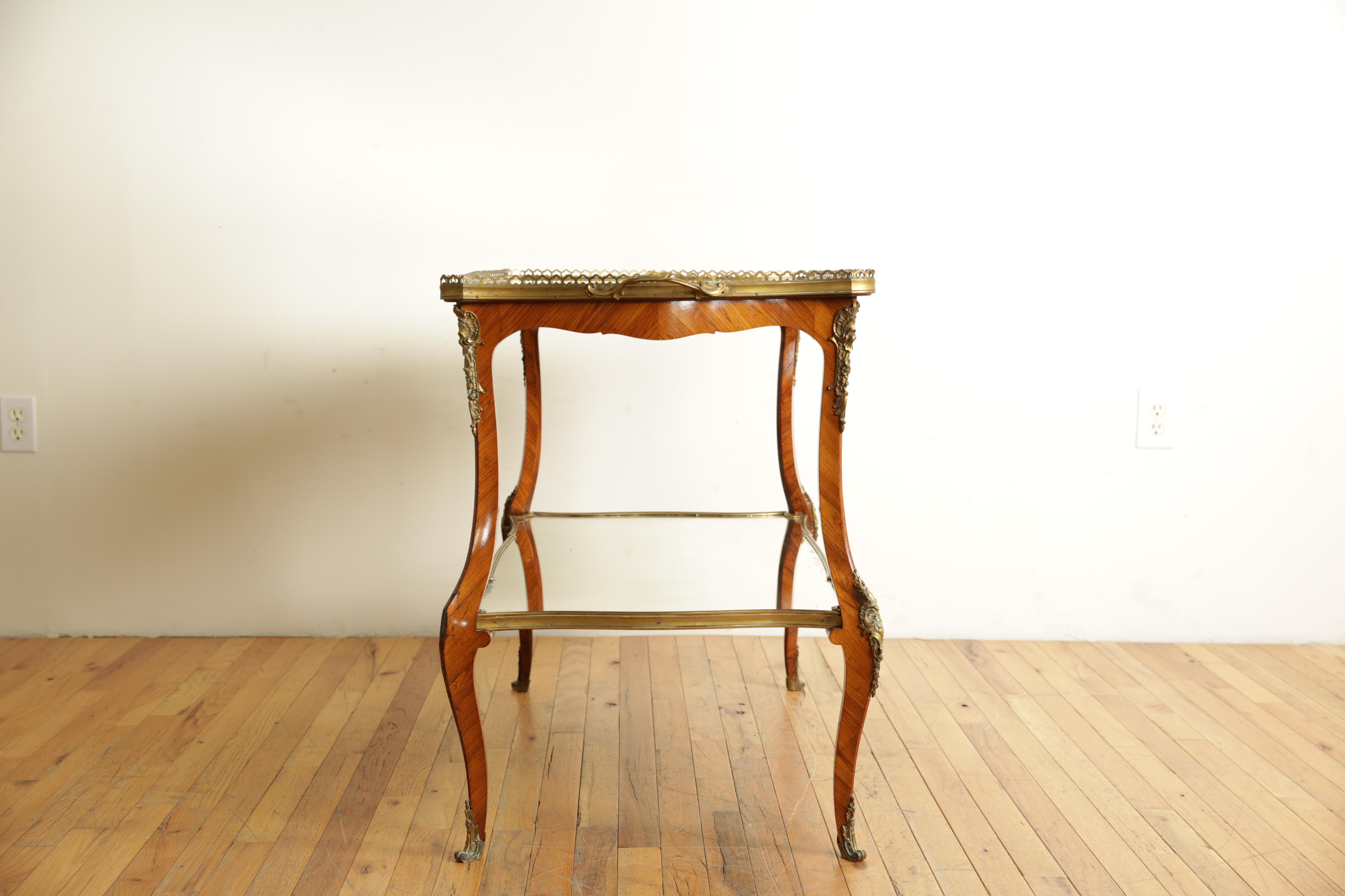 French Rococo Style Walnut Veneer & Brass Mounted 2-Tier Tray Table, 19th cen. In Good Condition In Atlanta, GA
