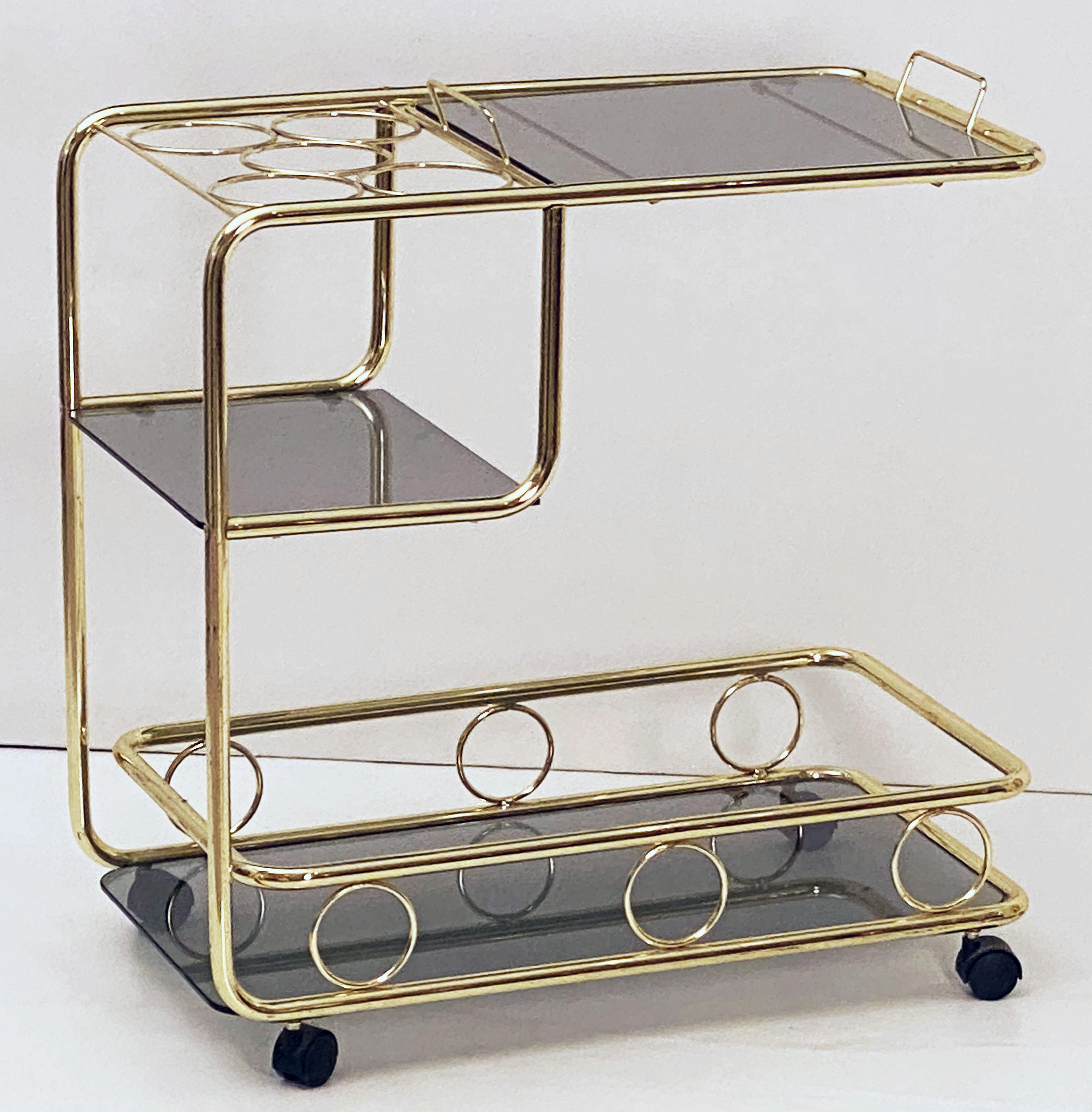 French Rolling Drinks Cart of Brass with Tinted Glass For Sale 4