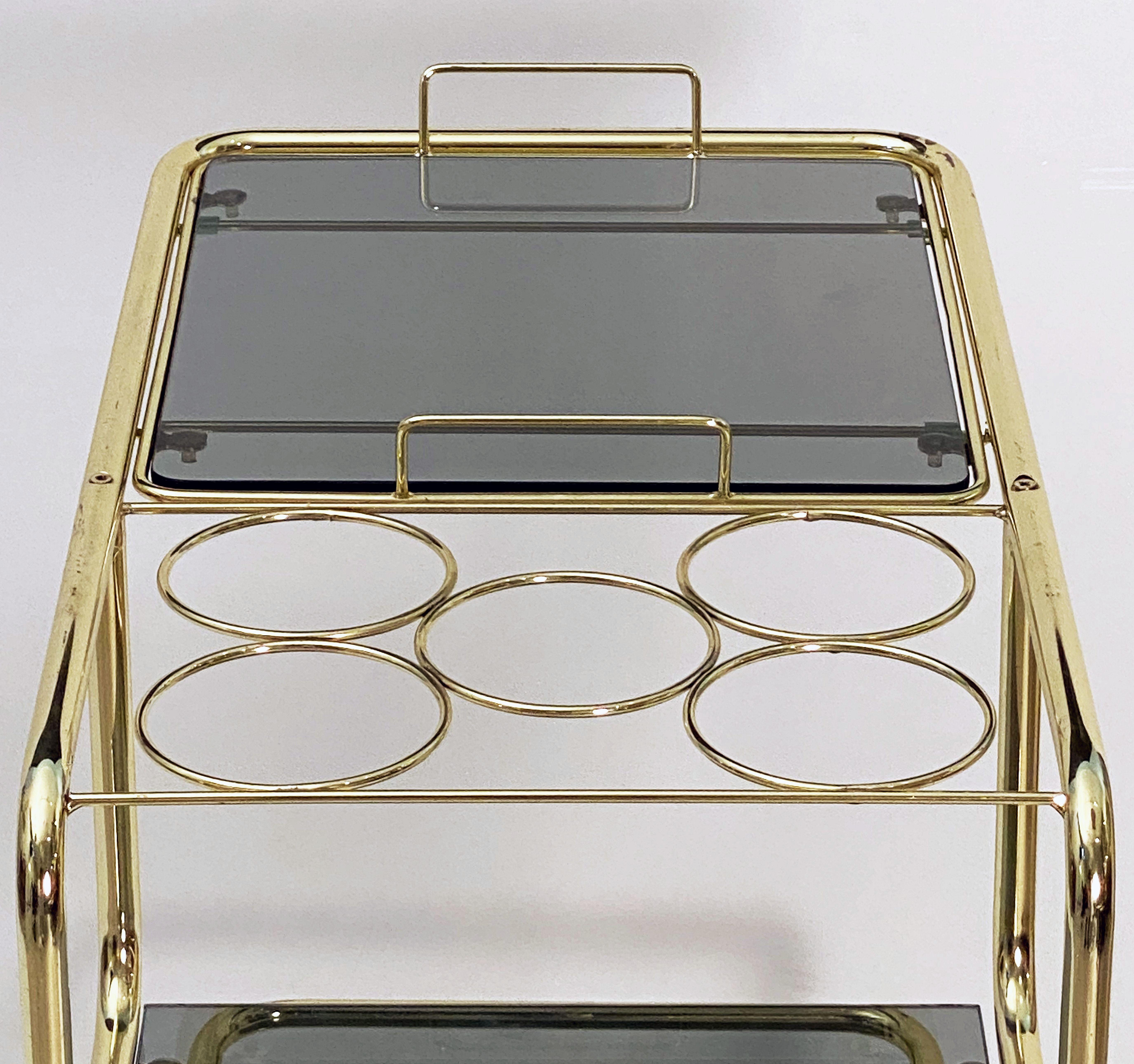 French Rolling Drinks Cart of Brass with Tinted Glass For Sale 6