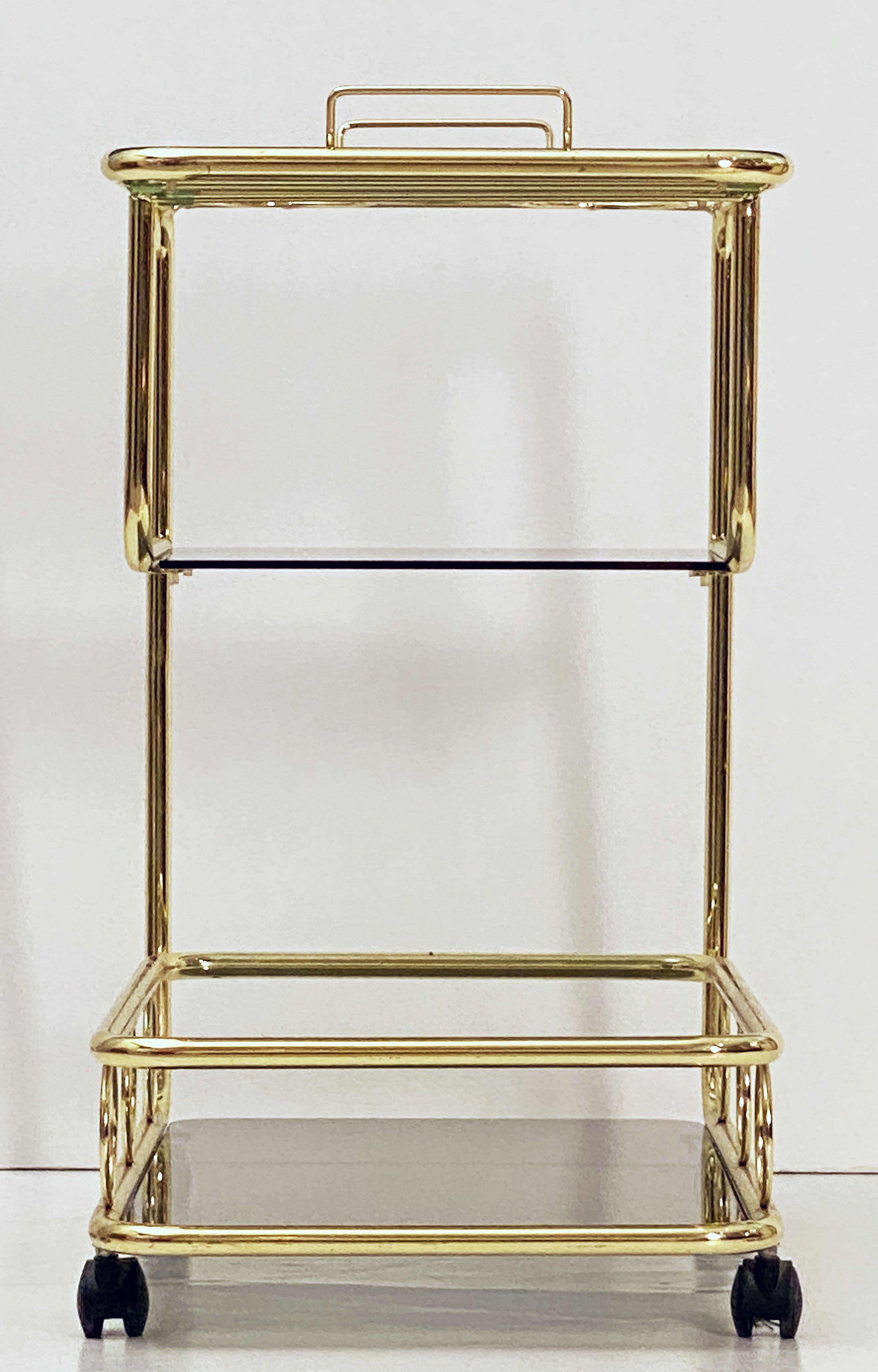 French Rolling Drinks Cart of Brass with Tinted Glass For Sale 7