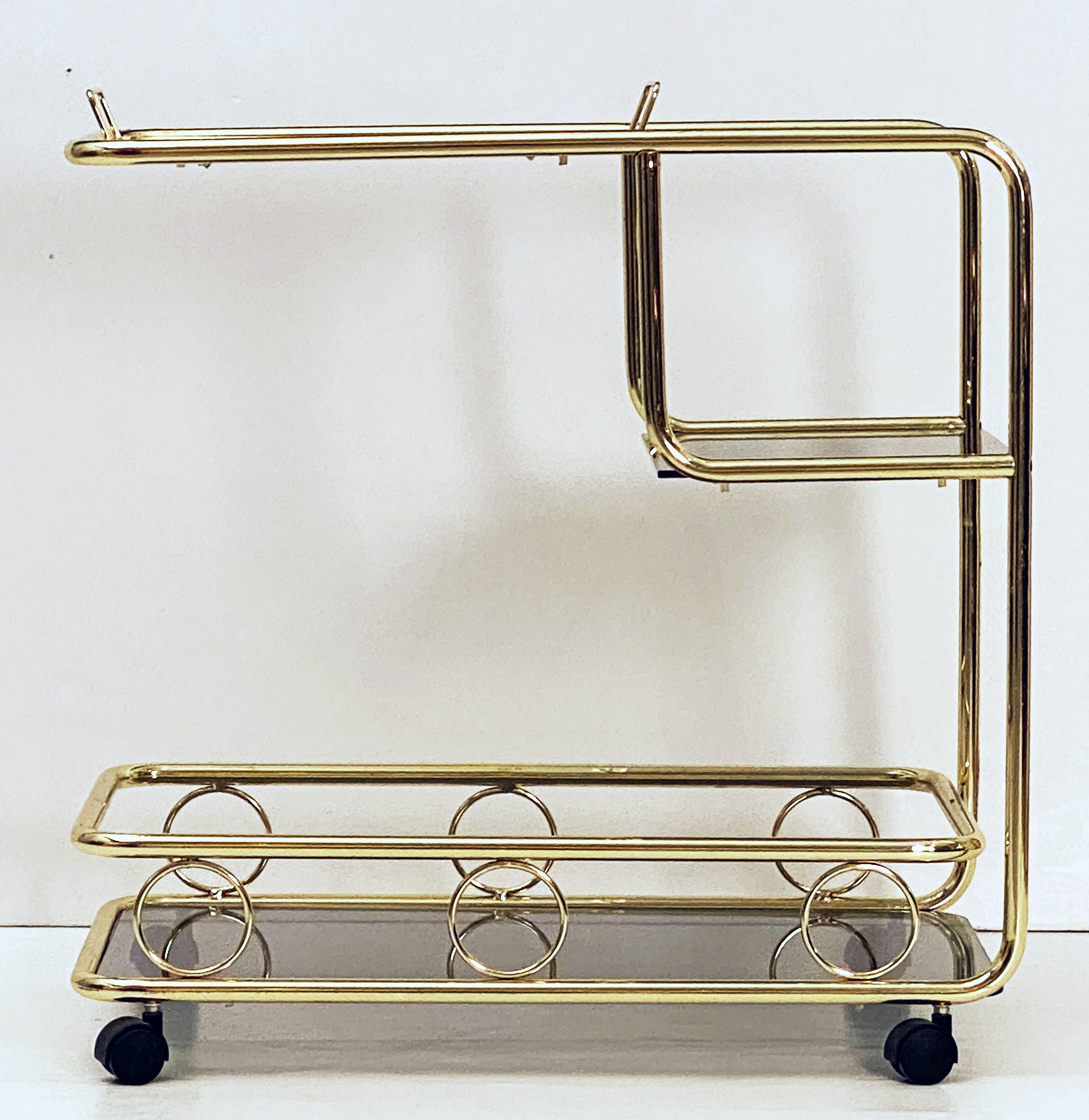 French Rolling Drinks Cart of Brass with Tinted Glass For Sale 3