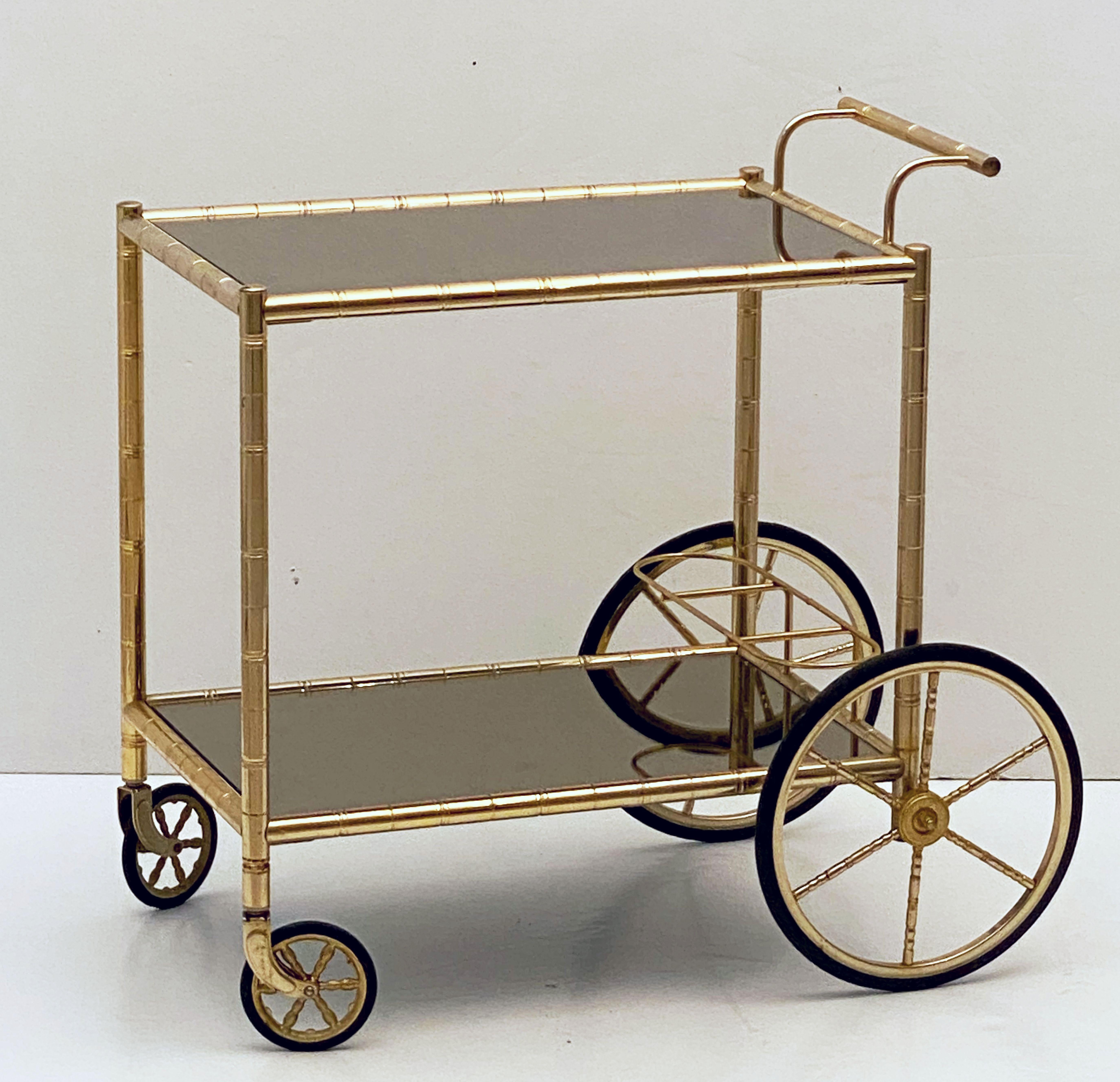French Rolling Drinks Cart or Trolley of Brass and Smoked Glass In Good Condition In Austin, TX