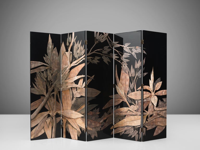 Room divider, 'laque d'argent no. 1060', lacquered wood, etched copper, France, 1970s

Beautiful and elegant room divider made in France in the 1970s. This French room divider shows many sources of inspiration: the ever impressing French Art Deco