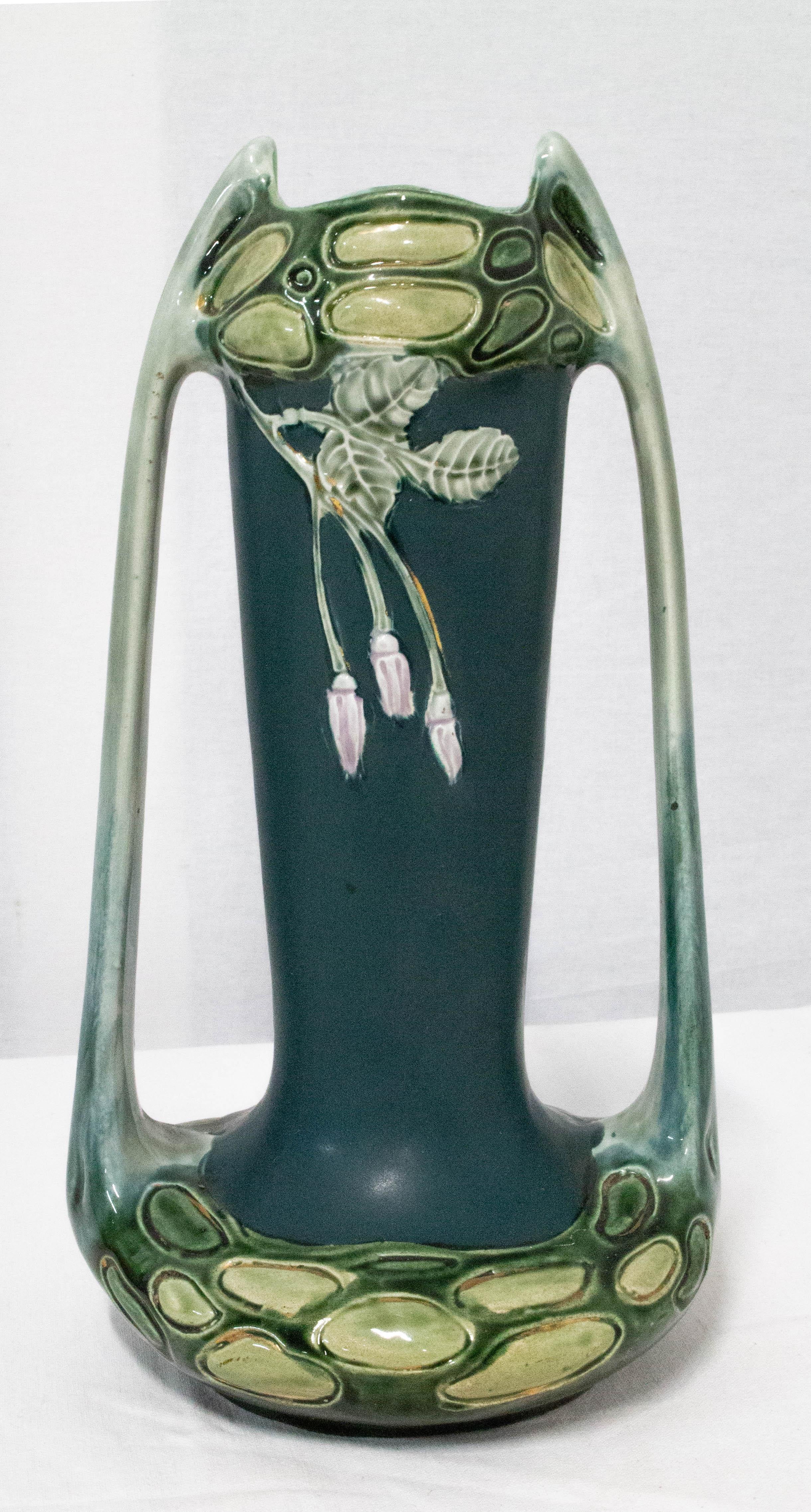 French Rose Decor Art Nouveau Vase, circa 1920 In Good Condition For Sale In Labrit, Landes