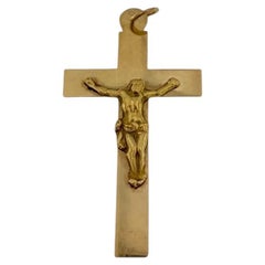 Crucifijo de oro rosa francés de 14 quilates