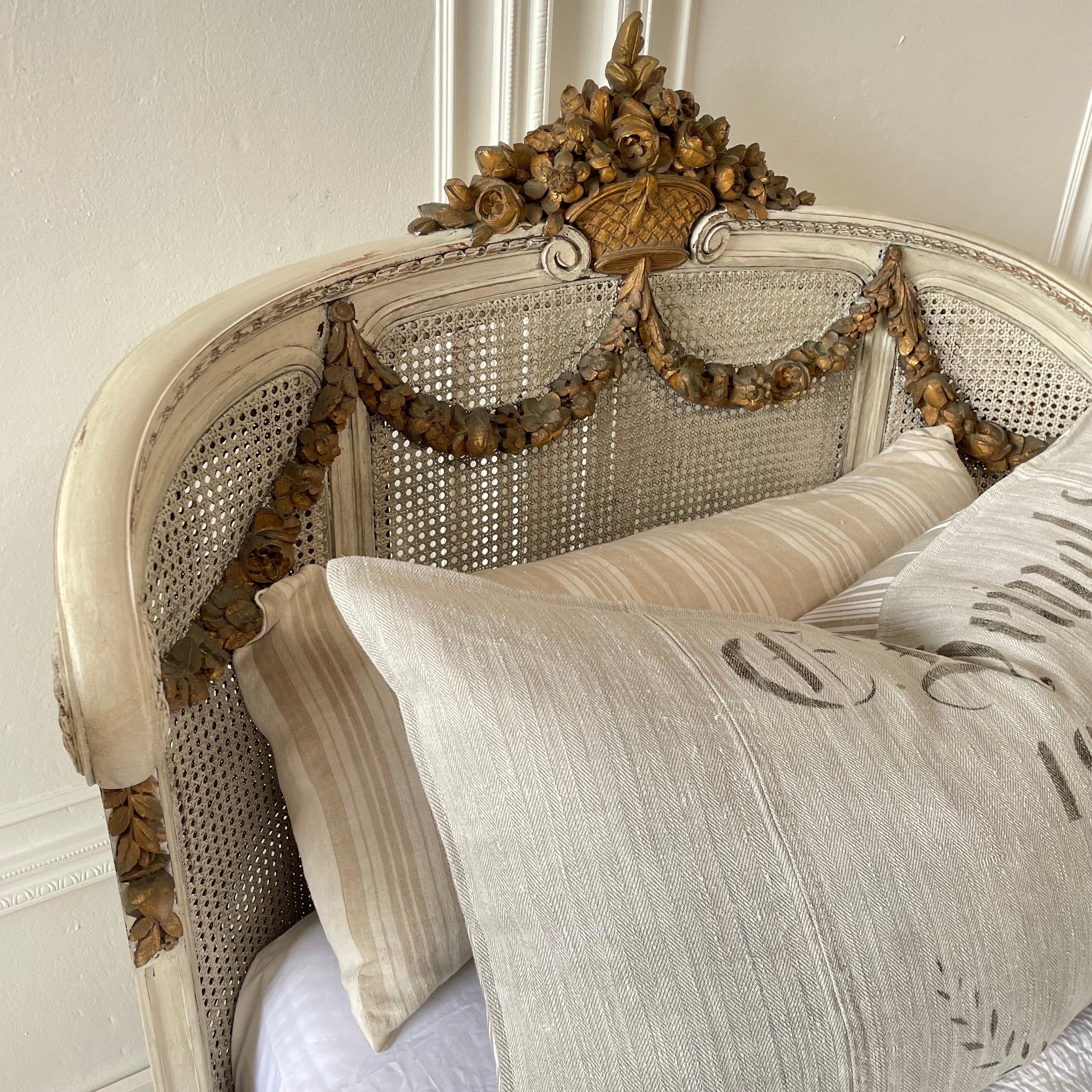 French Roses Gilt and Painted Pair of Twin Size Beds with Cane In Good Condition In Old Town Orange, CA